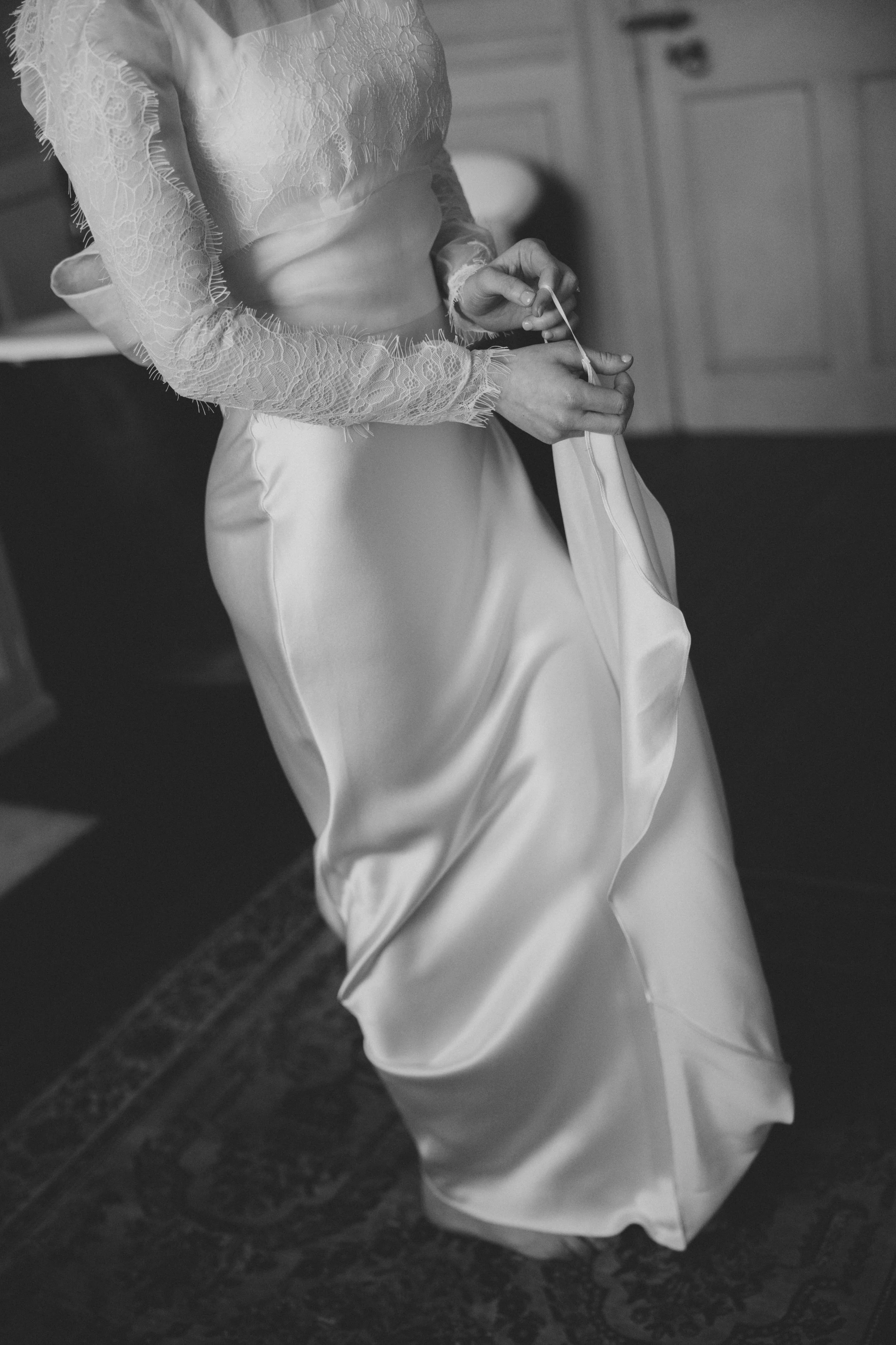 LACE_ORGANZA_CLARA_UNBRIDLED_BRIDERIE_KENT_WEDDING_DRESS_1.JPG
