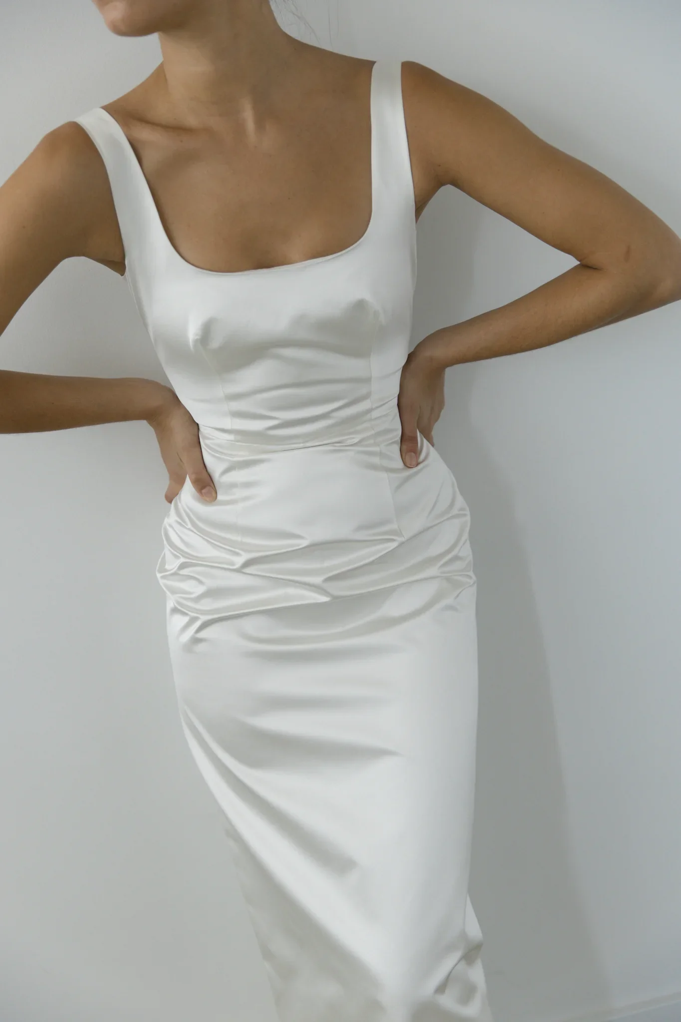 The_Briderie_Sloane_Column_Dress_Clover.webp