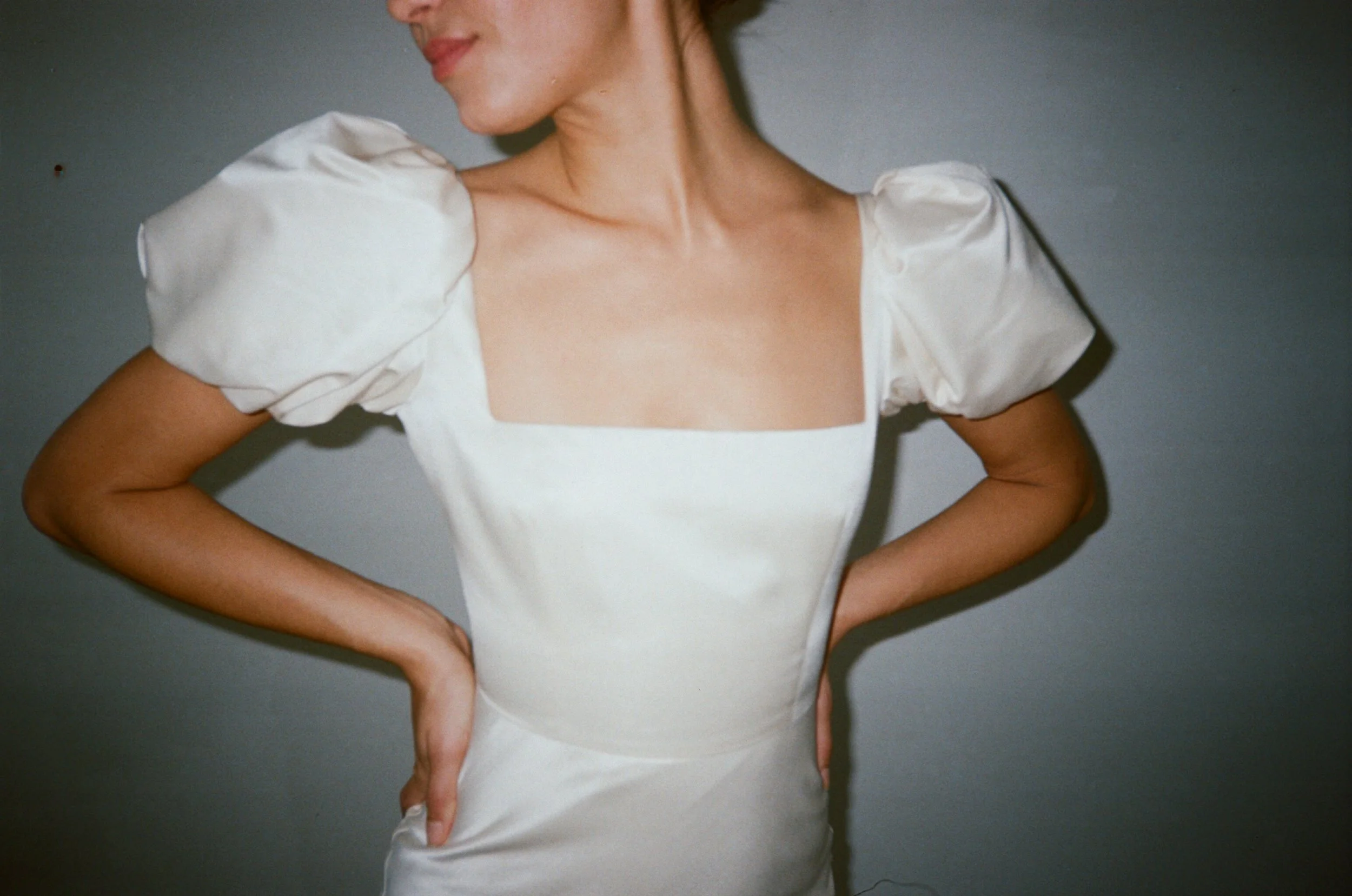 Otto-Clover-London-The-Briderie-Puff-Sleeve-Wedding-dress-4.JPEG