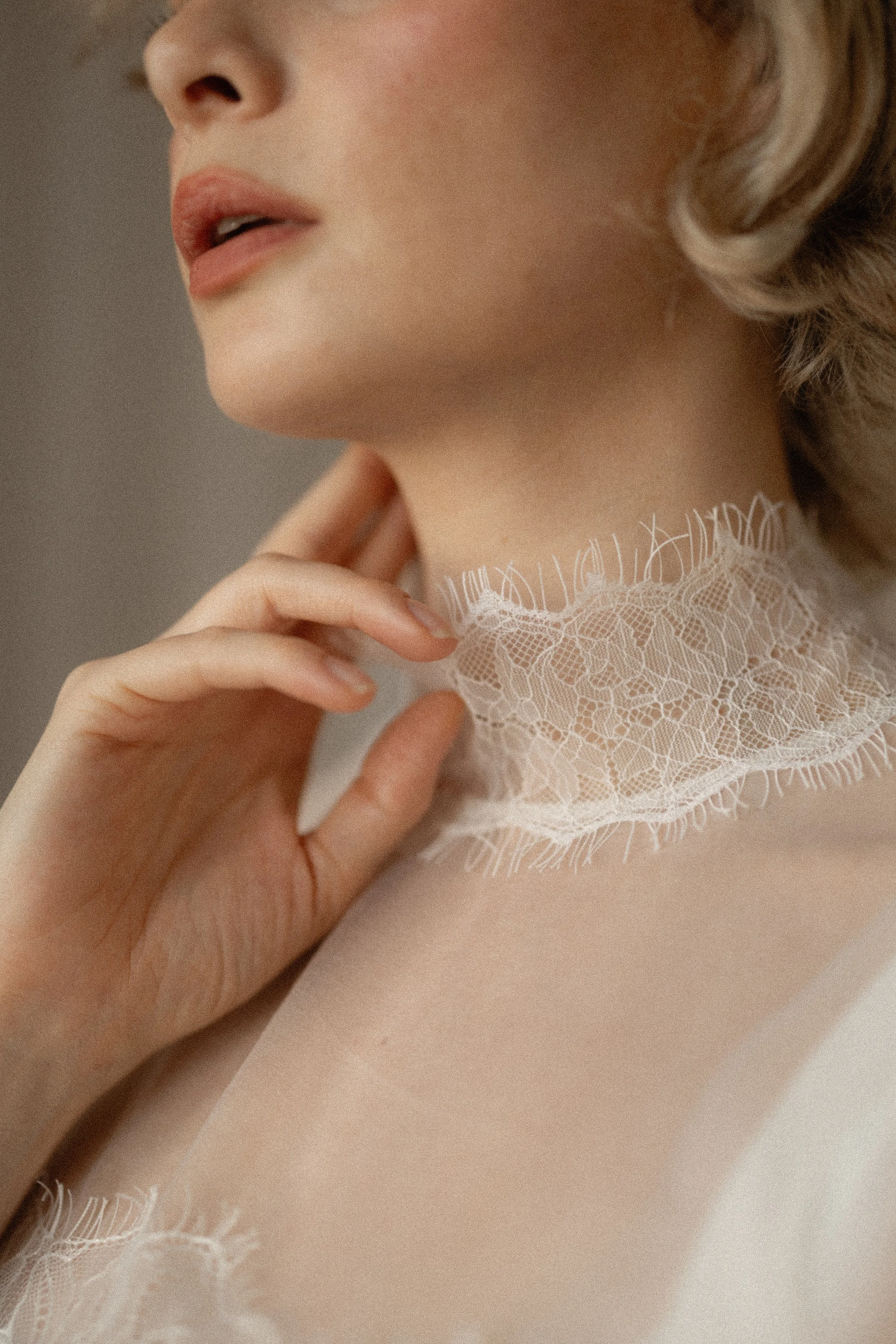 Unbridled_Studio_Cleo_top_organza_lace_Wedding_Dress_The_Briderie_1.jpg