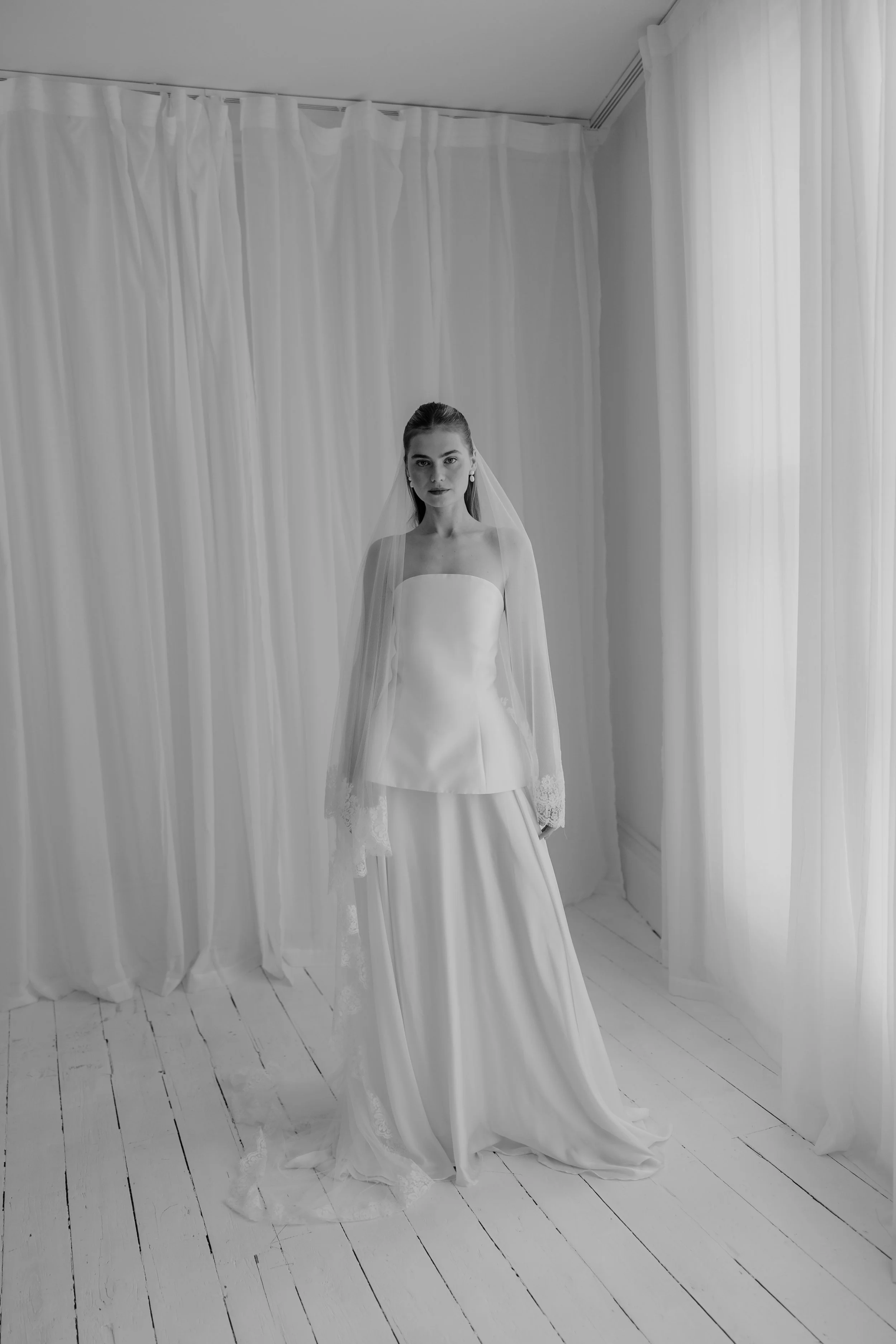 JESSICA-BENNETT-THE-BRIDERIE-BRIDAL-CORSET-KENT-7.jpg