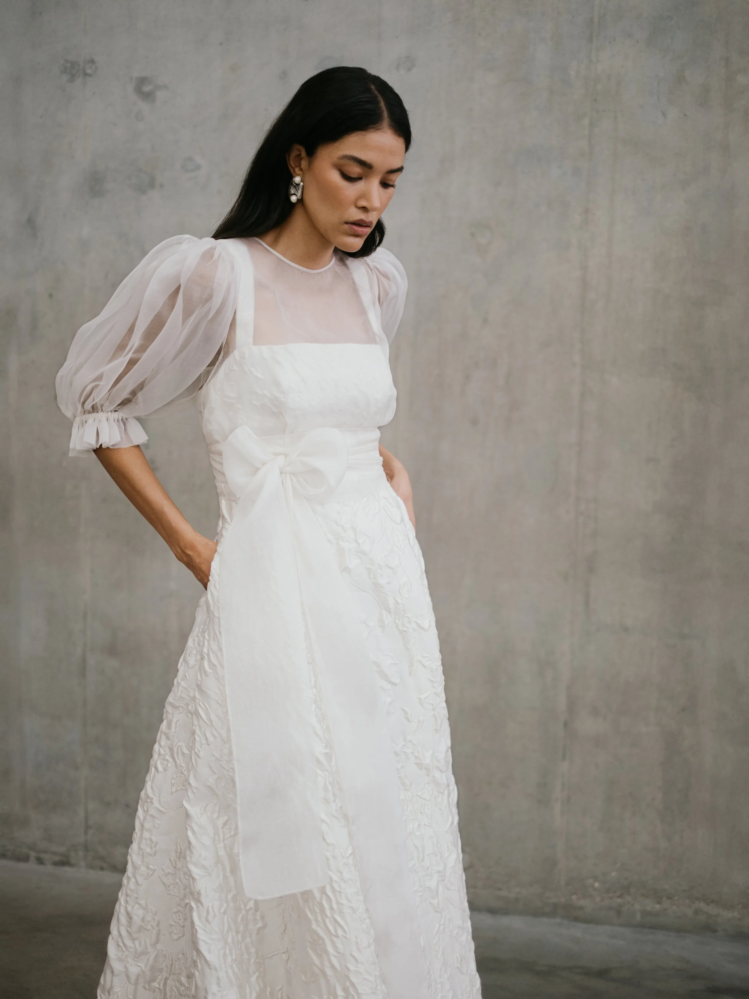 UNBRIDLED-STUDIO-AUBREY-GOWN-THE-BRIDERIE-STRAPLESS-TEXTURED-WEDDING-DRESS-TUNBRIDGE-WELLS-5.jpg