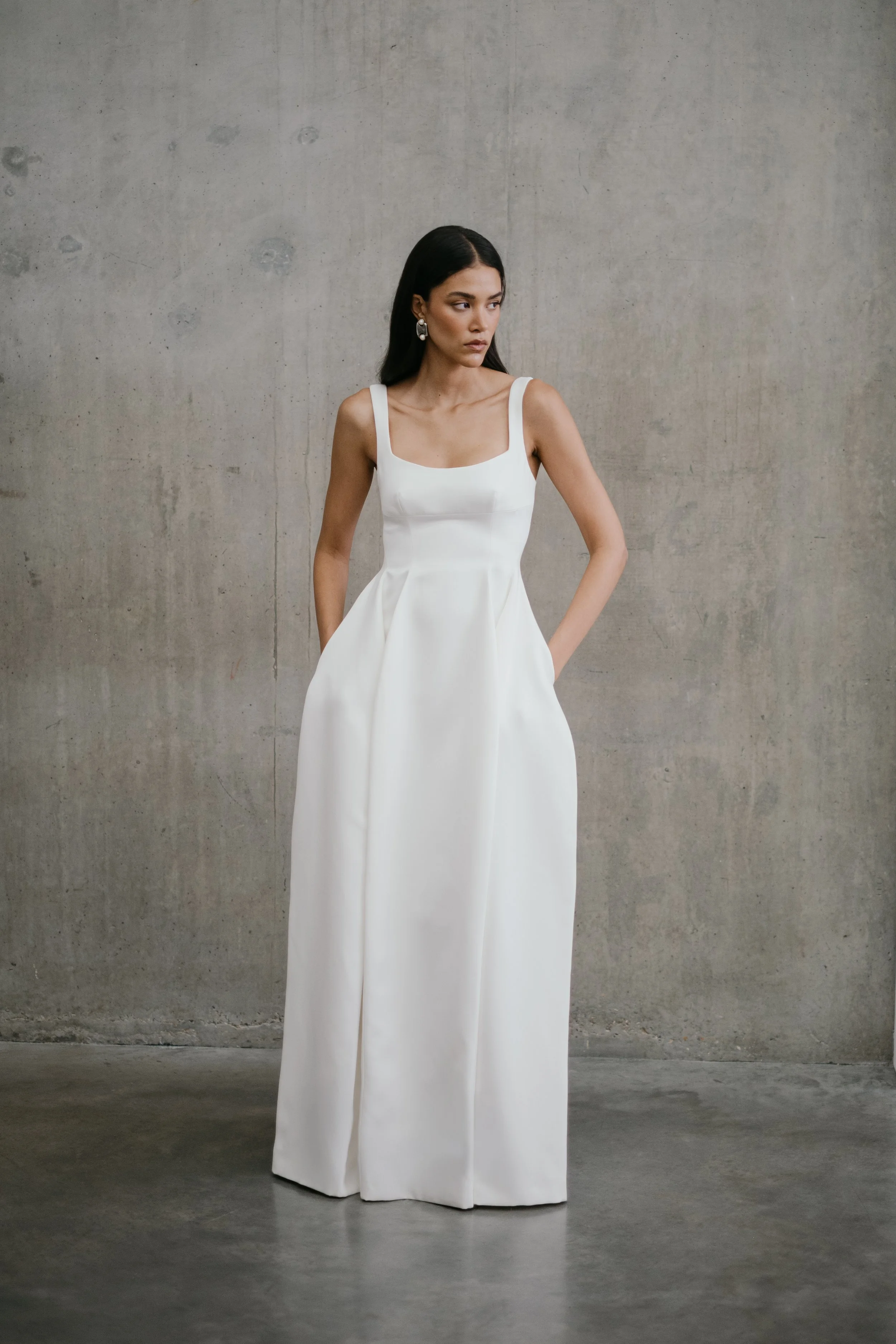 UNBRIDLED-STUDIO-ELODIE-THE-BRIDERIE-TUNBRIDGE-WELLS-WEDDING-DRESS-2.jpg