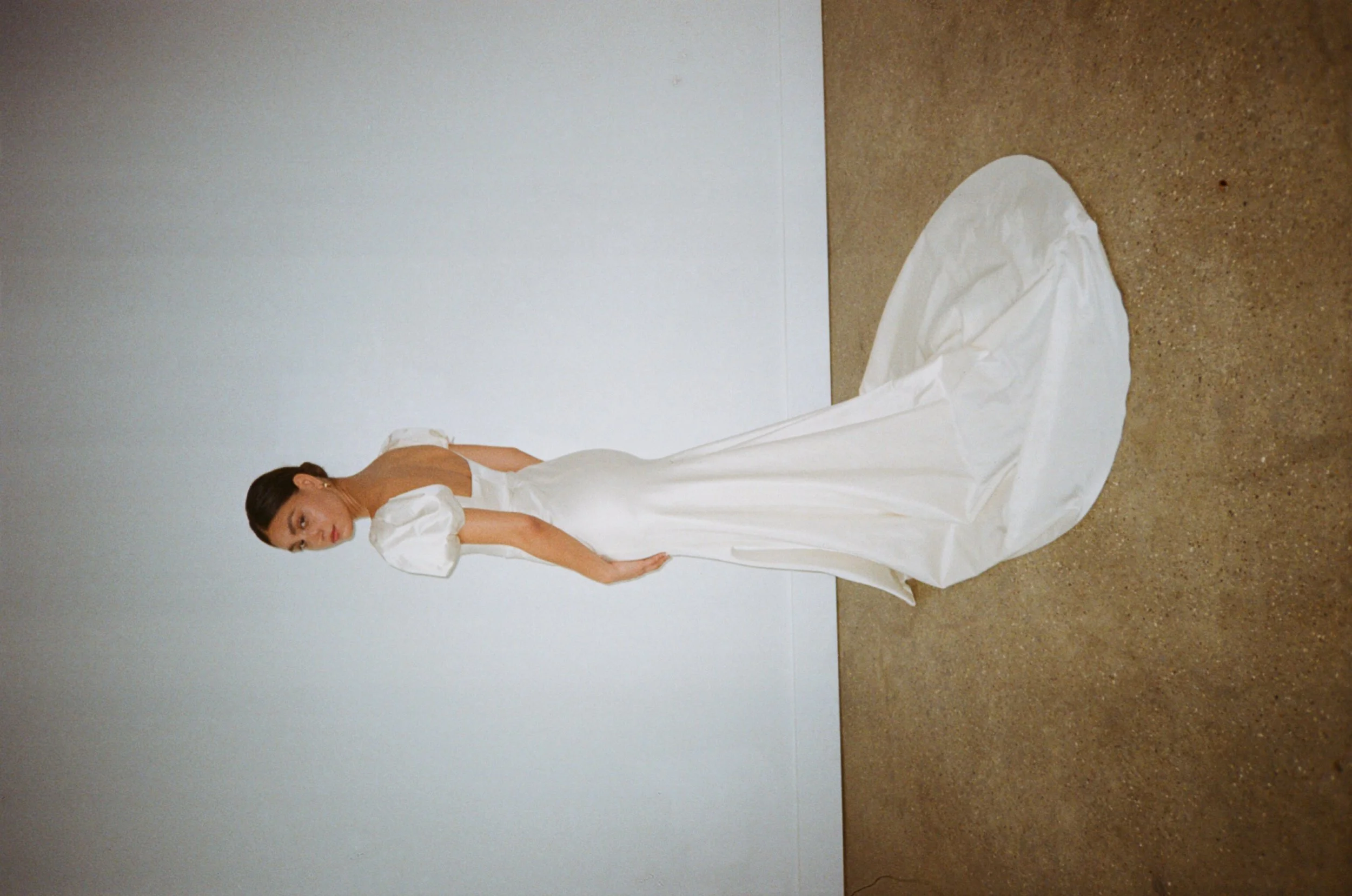 Otto-Clover-London-The-Briderie-Puff-Sleeve-Wedding-dress-2.JPEG