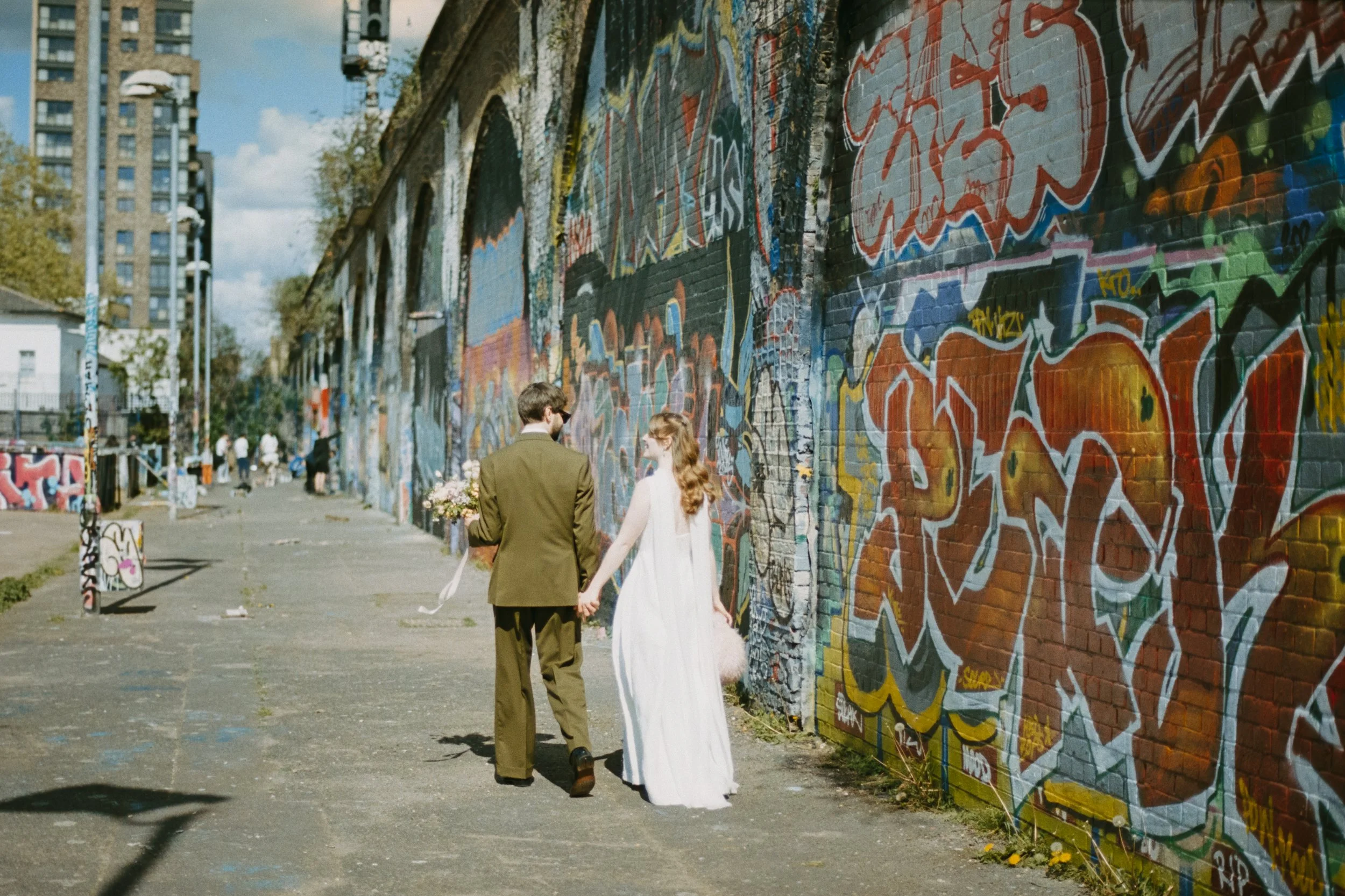 THORA_UNBRIDLED_STUDIO_THE_BRIDERIE_LONDON_BRIDE_TEXTURE_WEDDING_DRESS.JPG