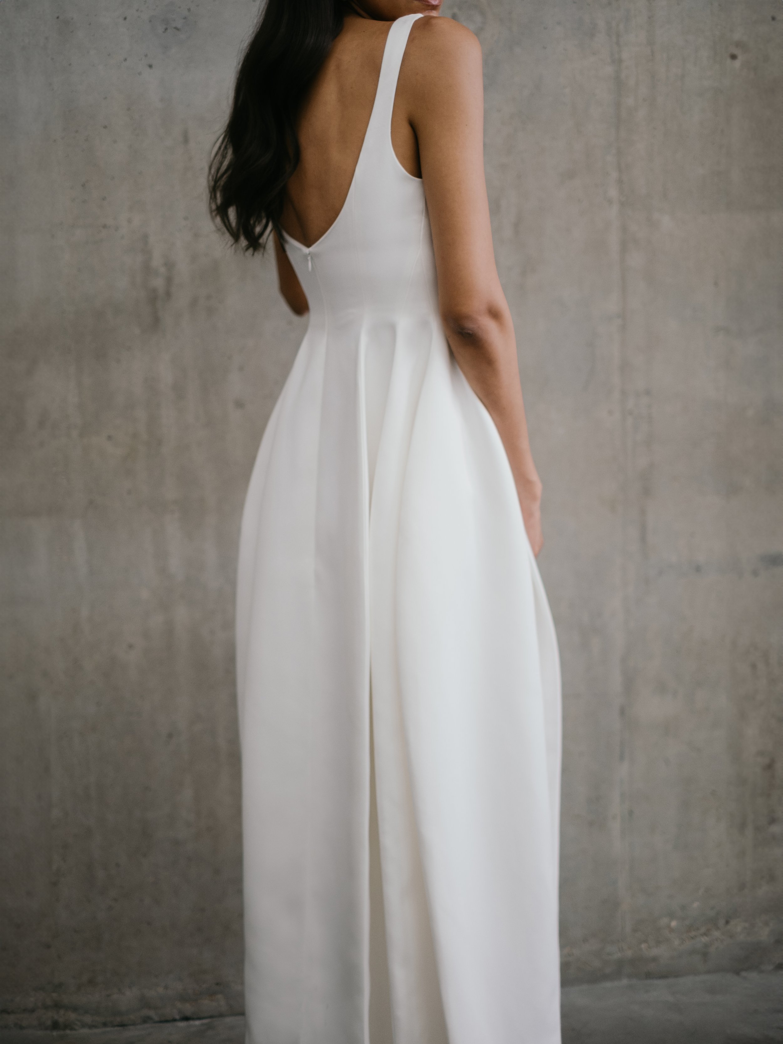 UNBRIDLED-STUDIO-ELODIE-THE-BRIDERIE-TUNBRIDGE-WELLS-WEDDING-DRESS-3.jpg