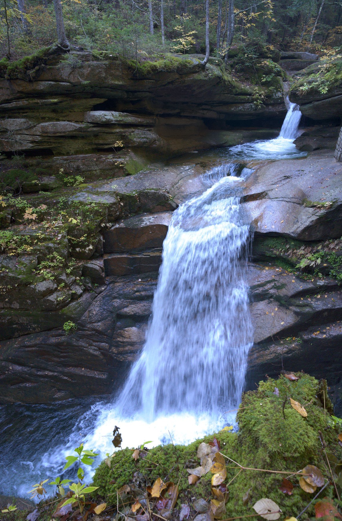 slow shutter water fall better full smaller.jpg