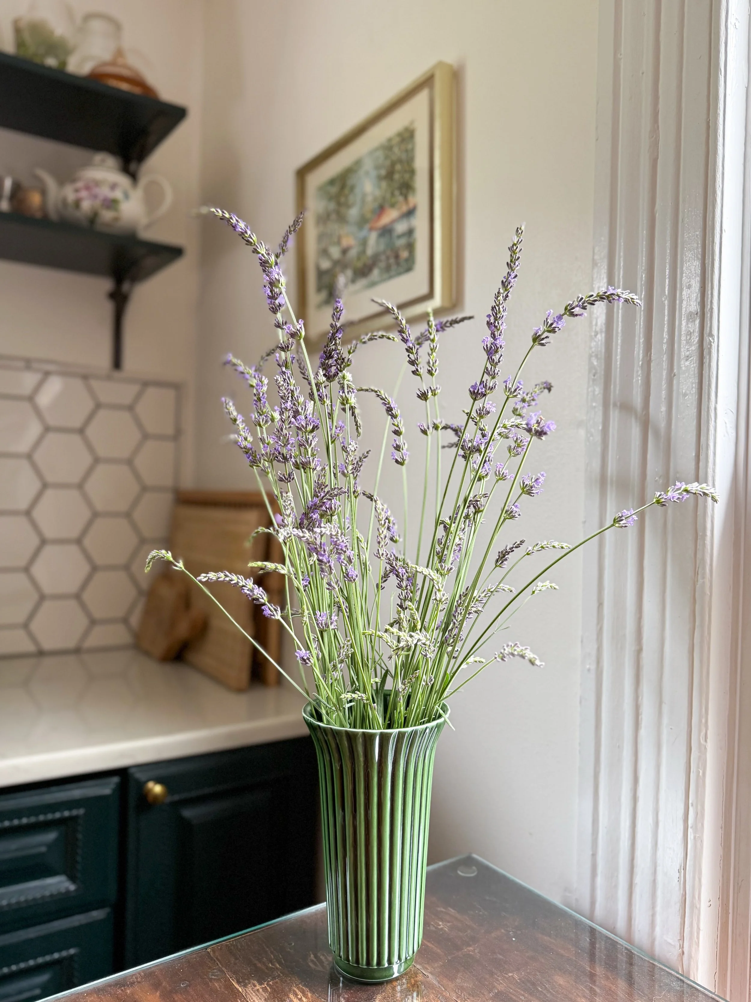 The emerald green Daisy Vase has arrived. We recommend pairing it with freshly picked lavender and placing it in a favorite corner of your home. Simply stunning!