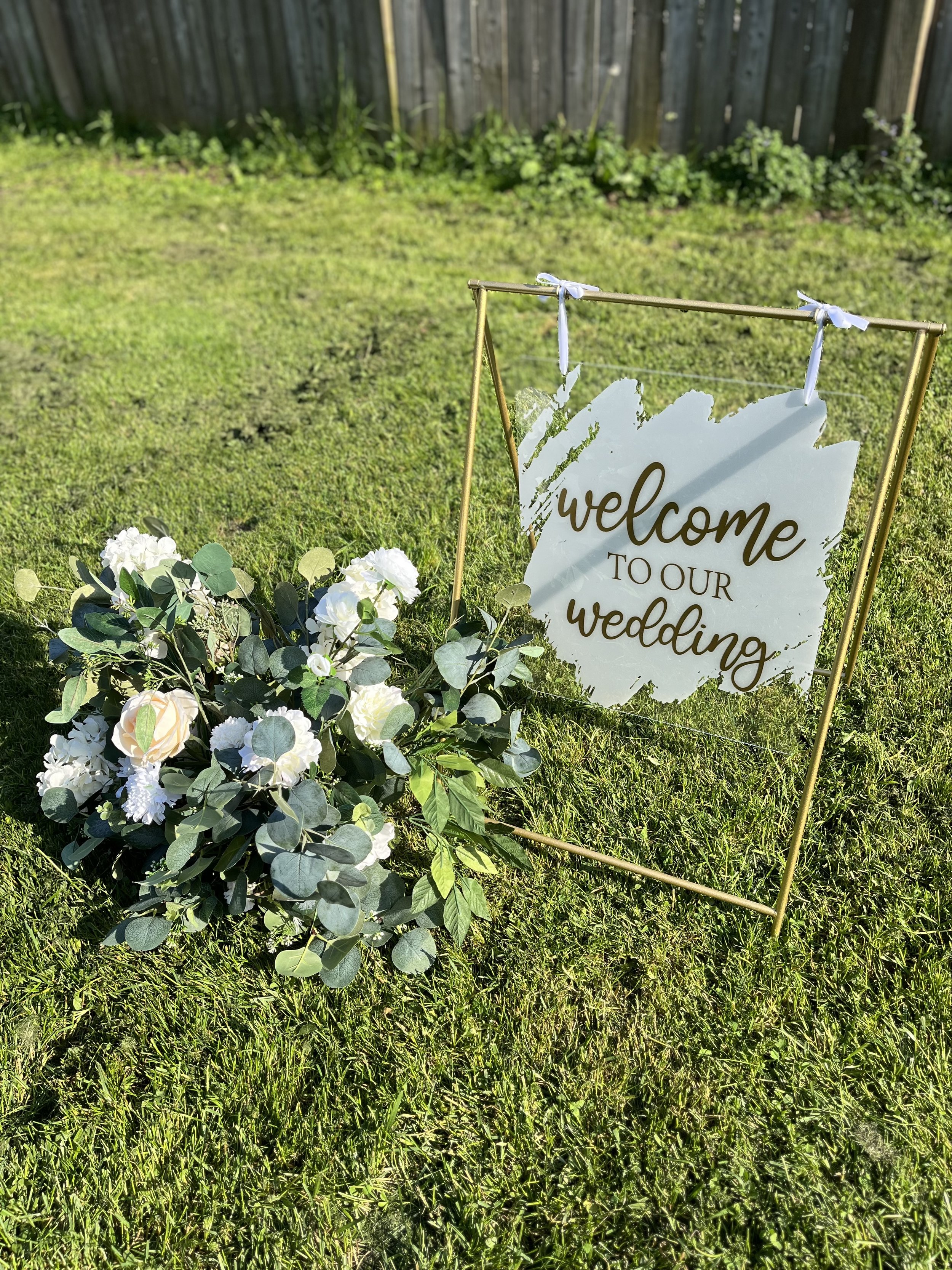 Gold Welcome Sign