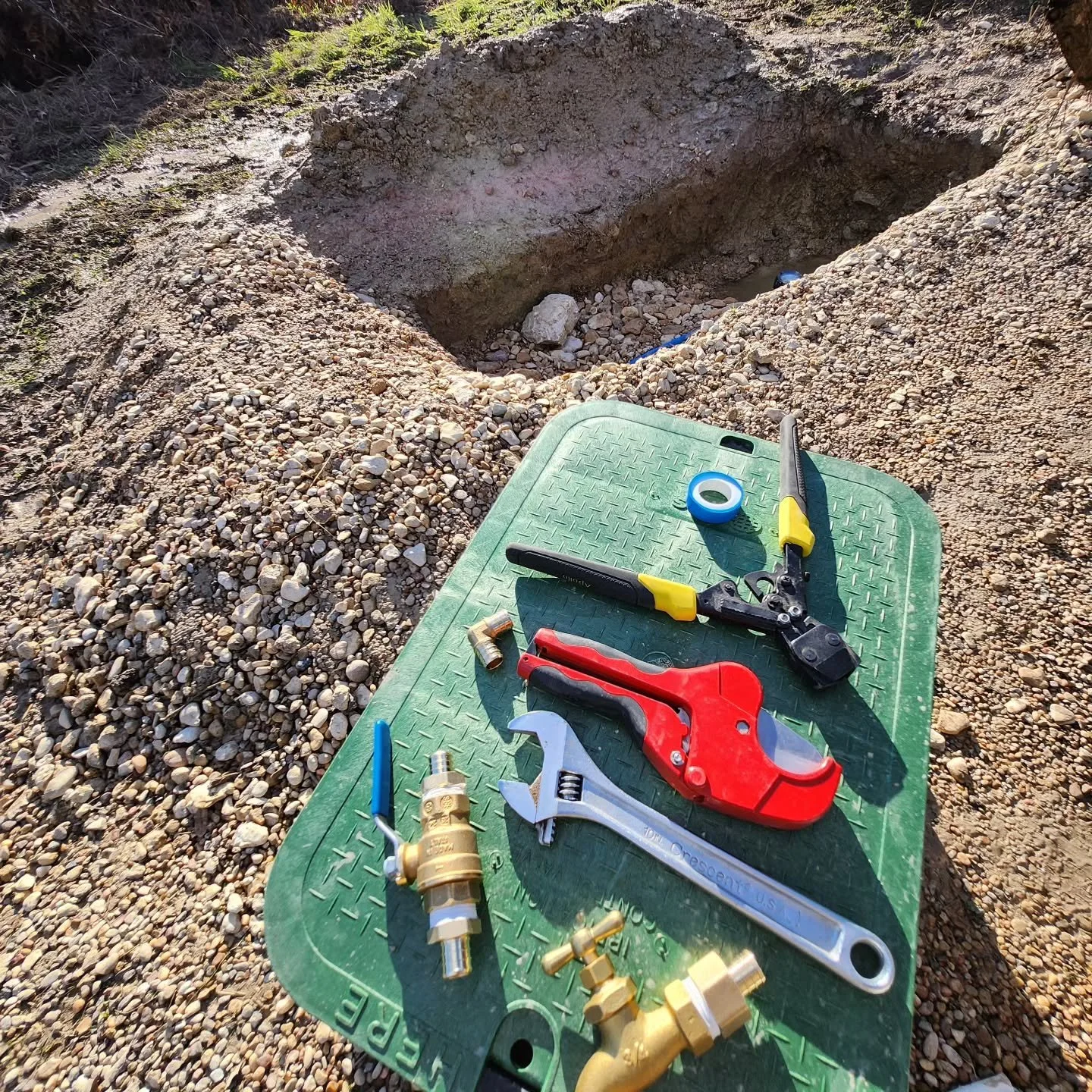 Needing #plumbing service? Don't hesitate to book a consultation on our website today for a free estimate!