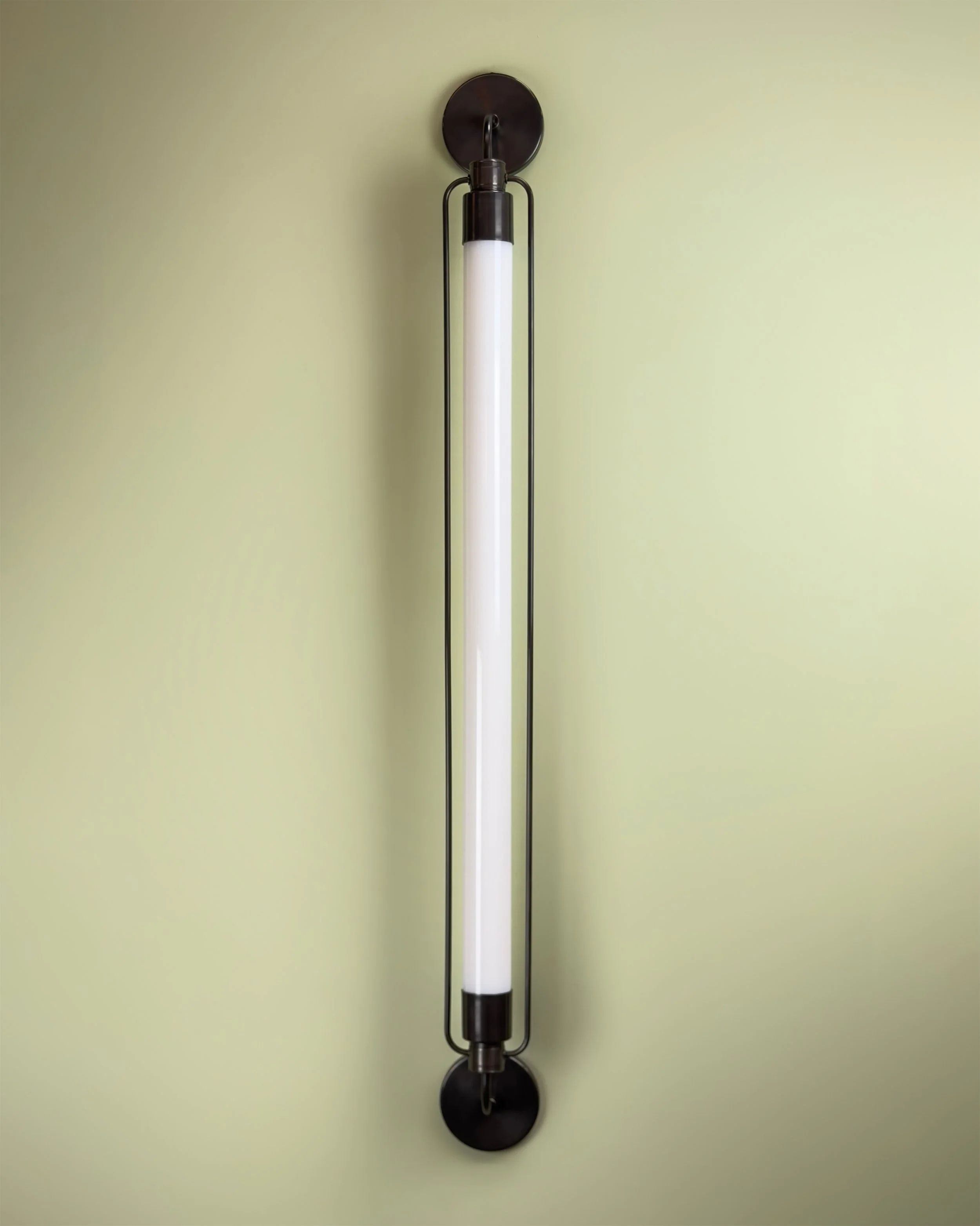 HarpSconce_041_5x4_Neptune_Glassworks.jpg