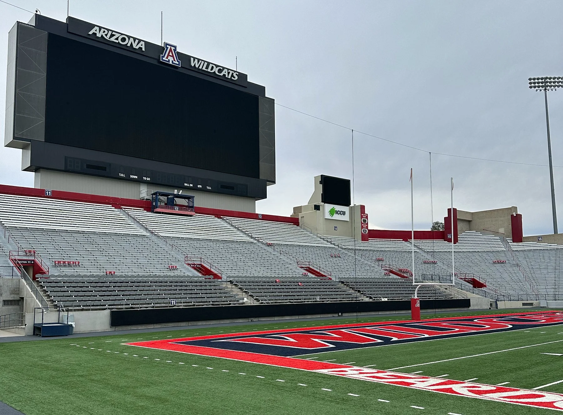 IMG_9556_U of A_Stadium.jpg