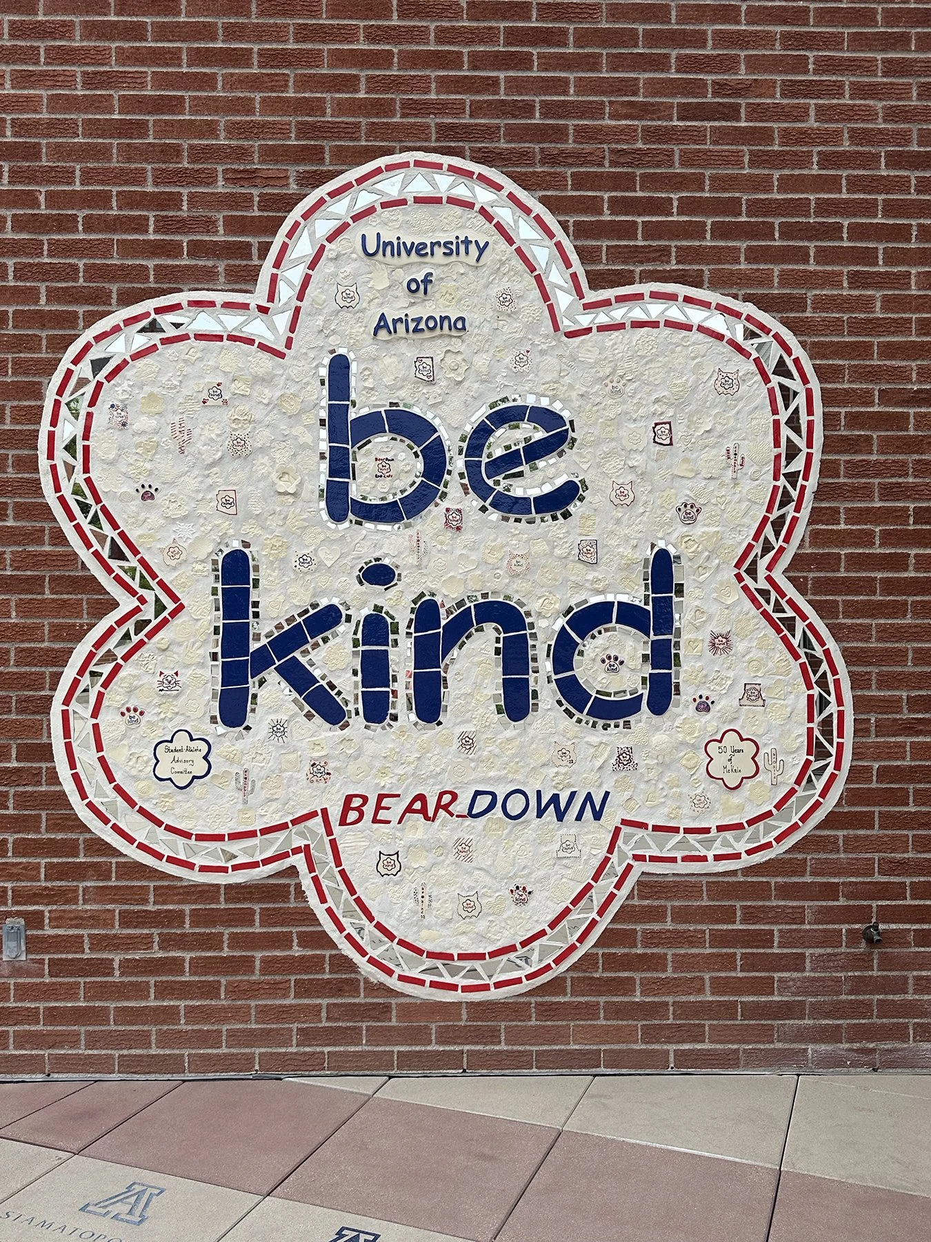 IMG_9570_U of A_Be Kind Sign.jpg