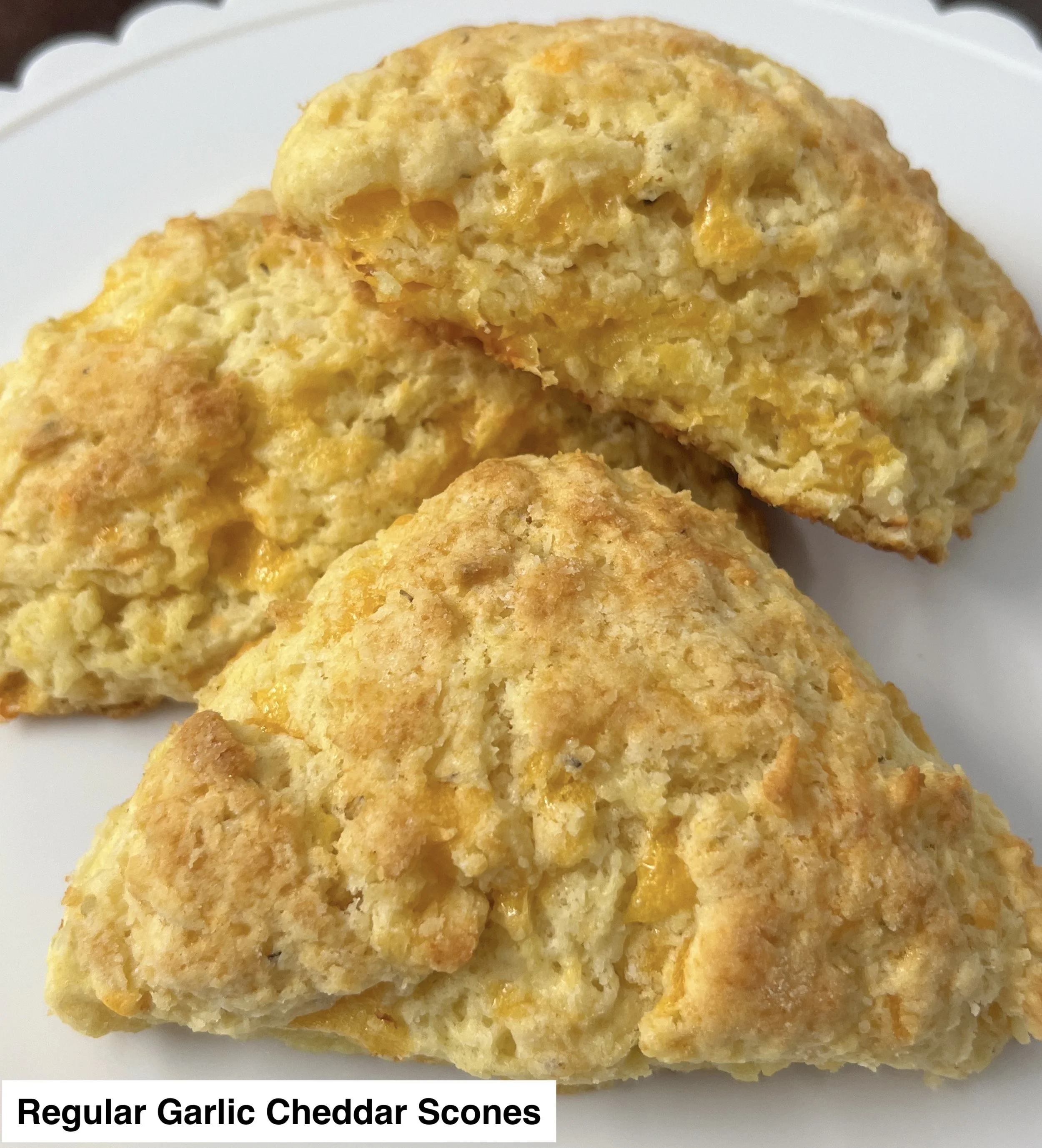 garlic-cheddar-scones-reg-1-label.JPG