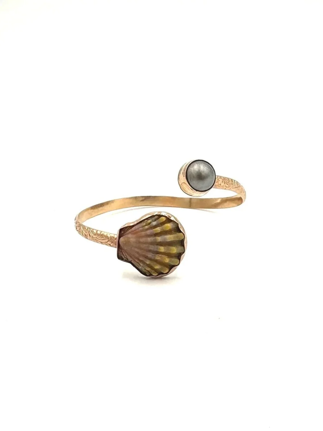 Sunrise Shell & Tahitian Pearl Cuff