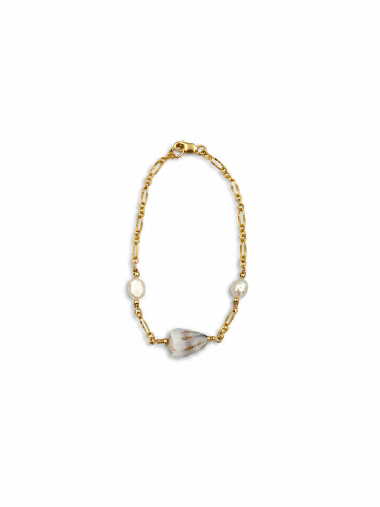 Cove Bracelet — Dwarf Cone + White Keshi