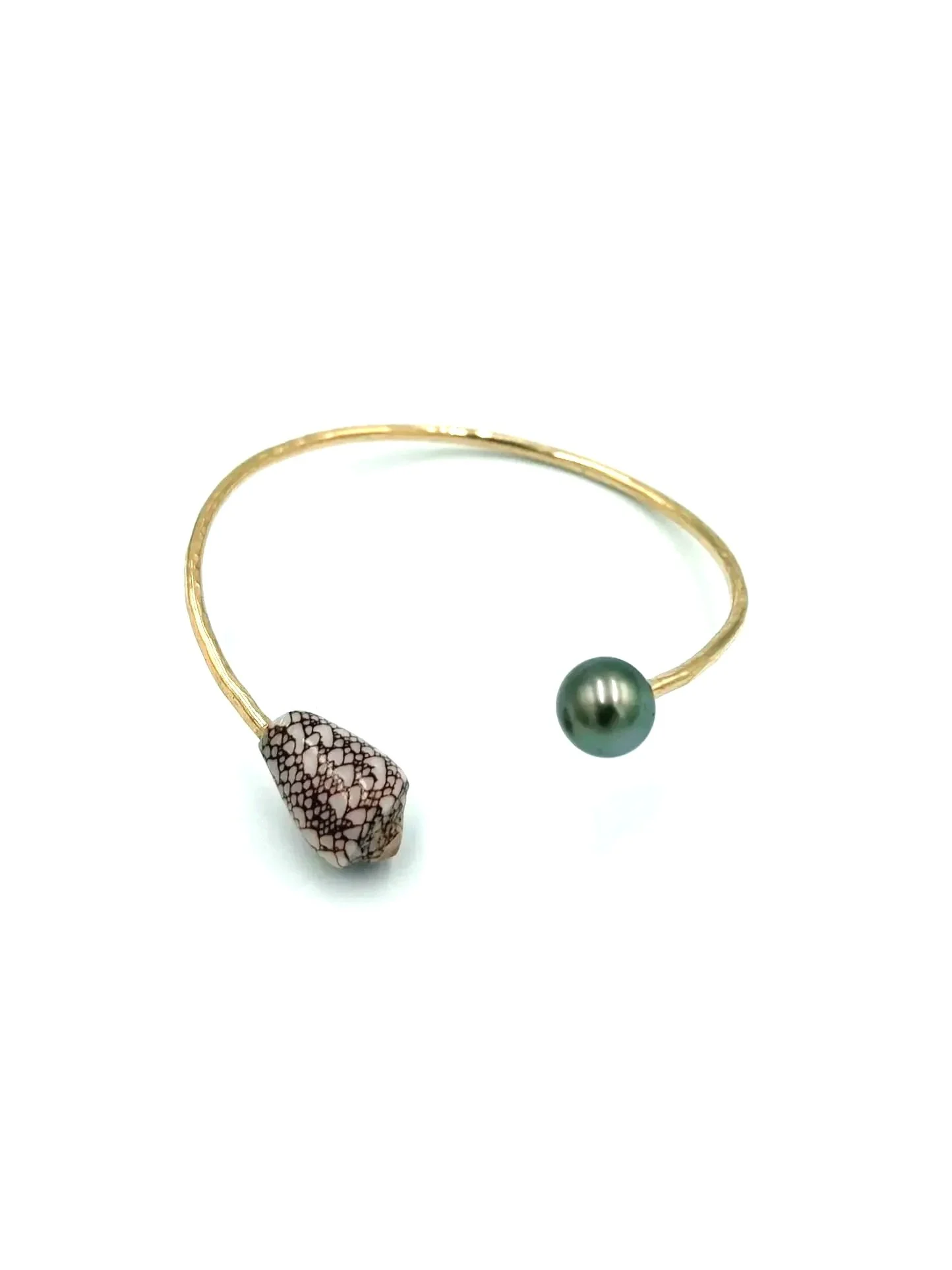 Penniform & Tahitian Pearl Cuff