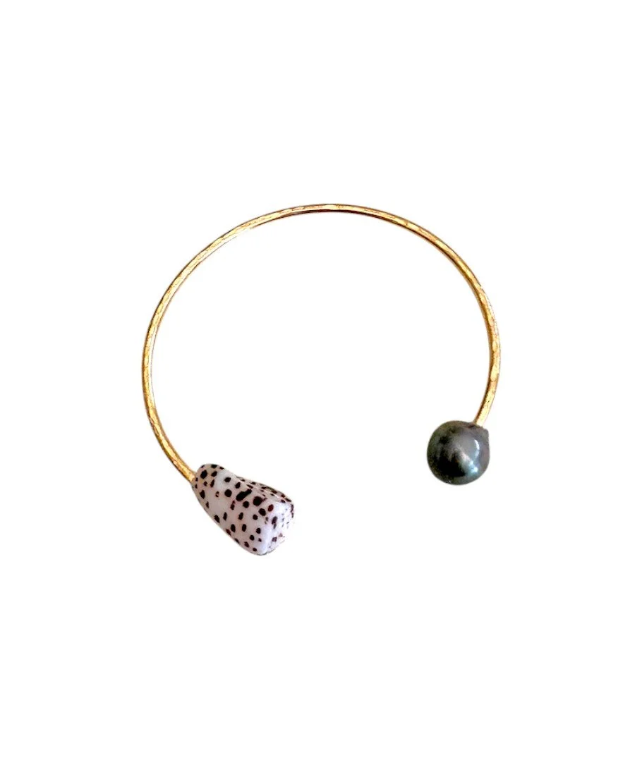 Marina Cuff (Flea Cone & Tahitian Pearl)