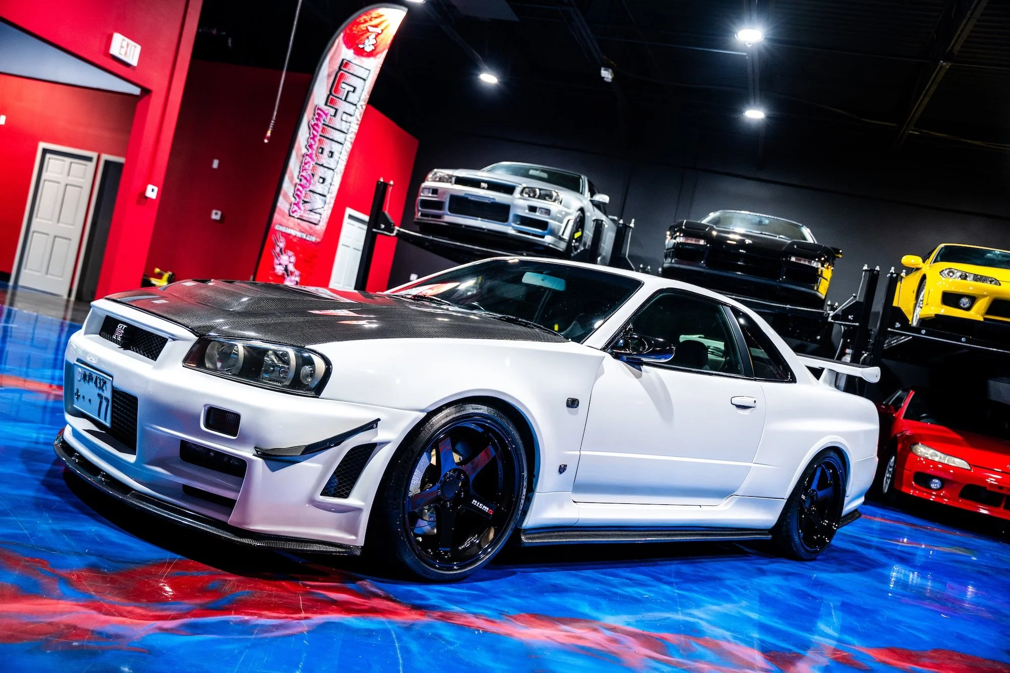 R34GTRHKSCF-06.jpg
