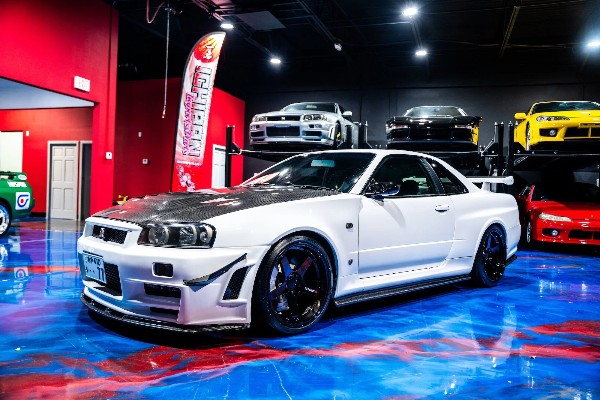 R34GTRHKSCF-05.jpg