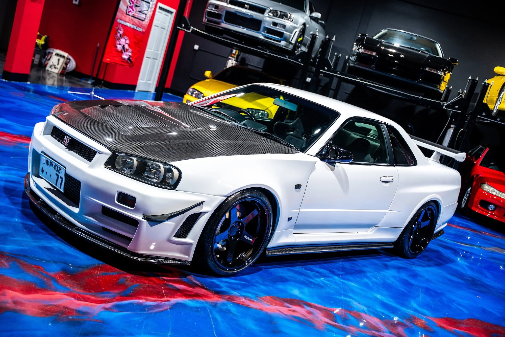 R34GTRHKSCF-03.jpg