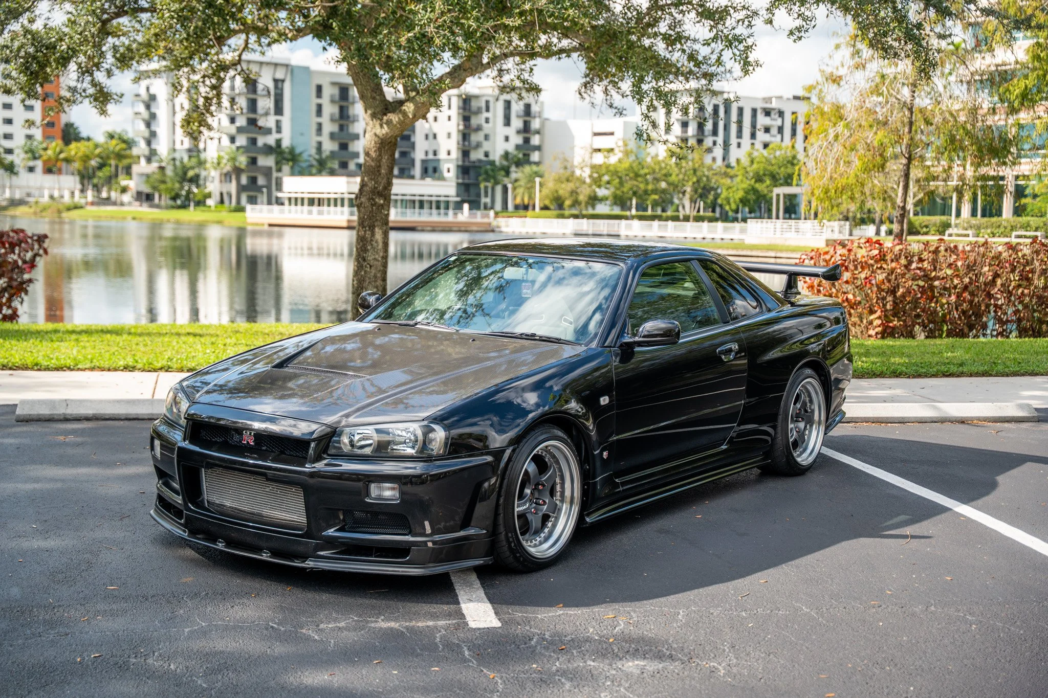 BLACKR34GTR-72.jpg