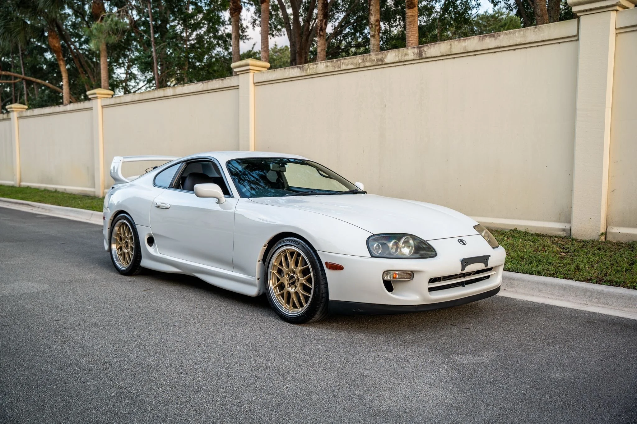2000_toyota_supra_turbo4.jpeg