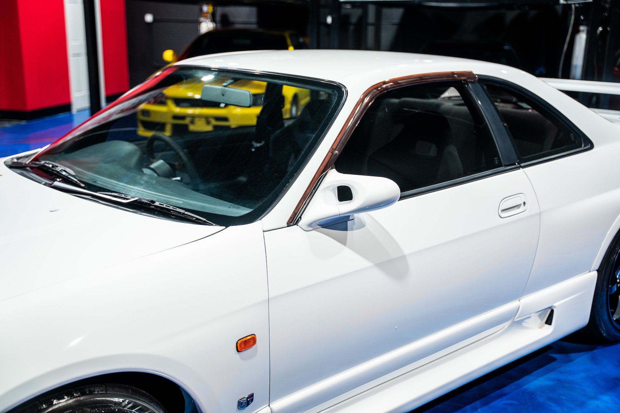 AutoGalleryR33-04.jpg