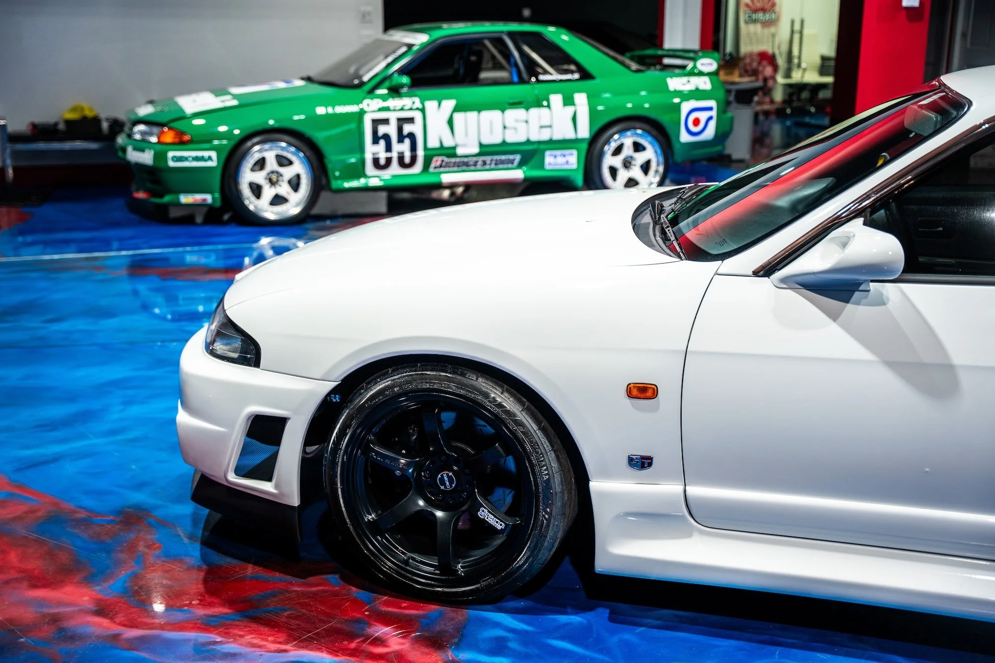 AutoGalleryR33-03.jpg
