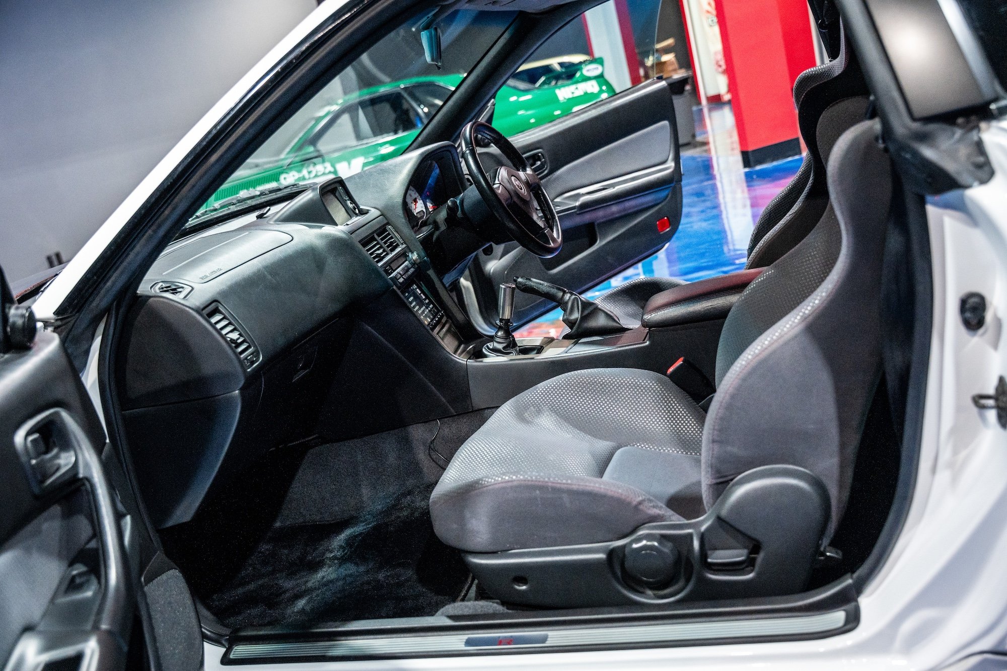 R34GTRHKSCF-66.jpg