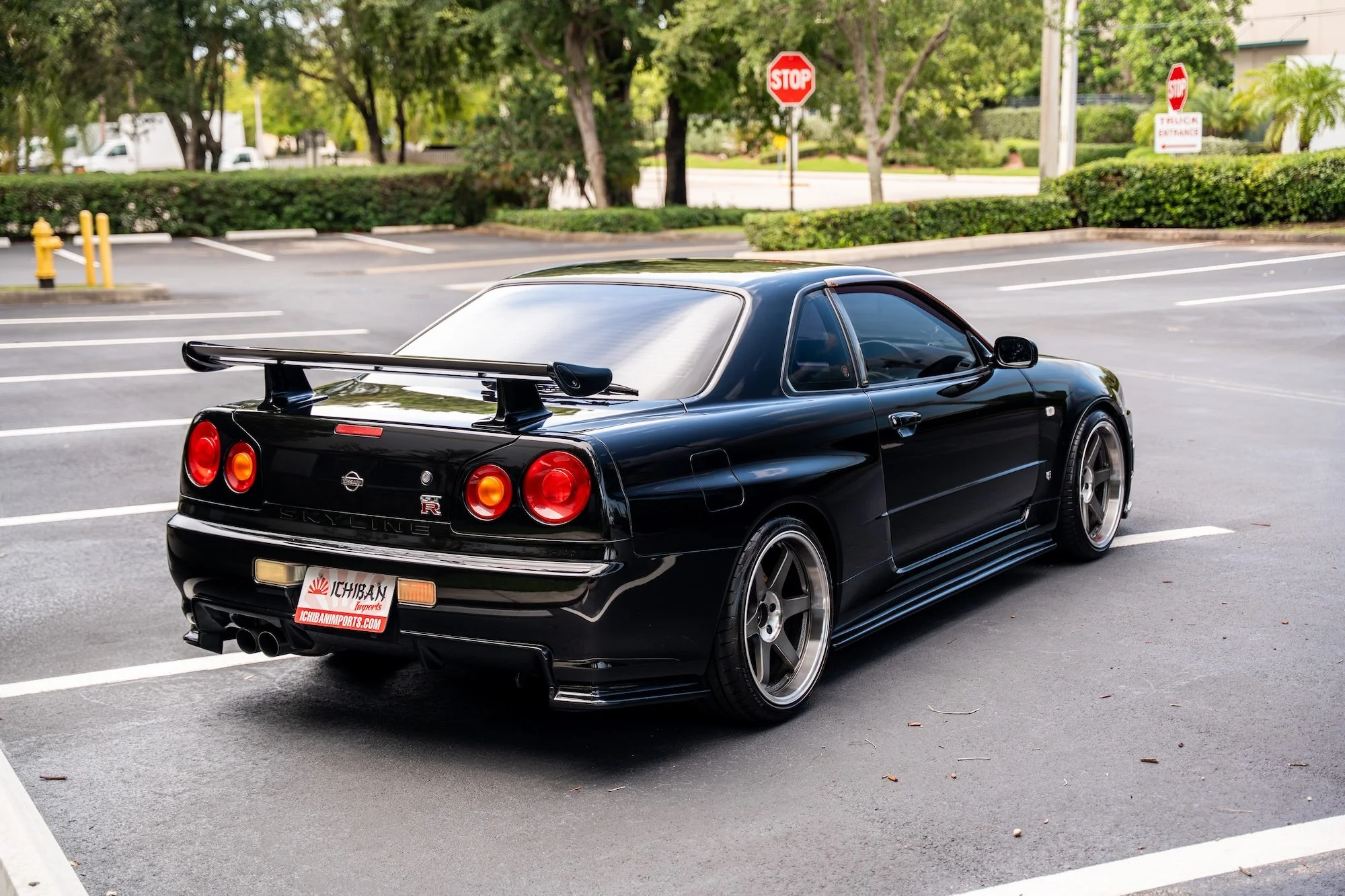 BlackR34GTR-72.jpeg