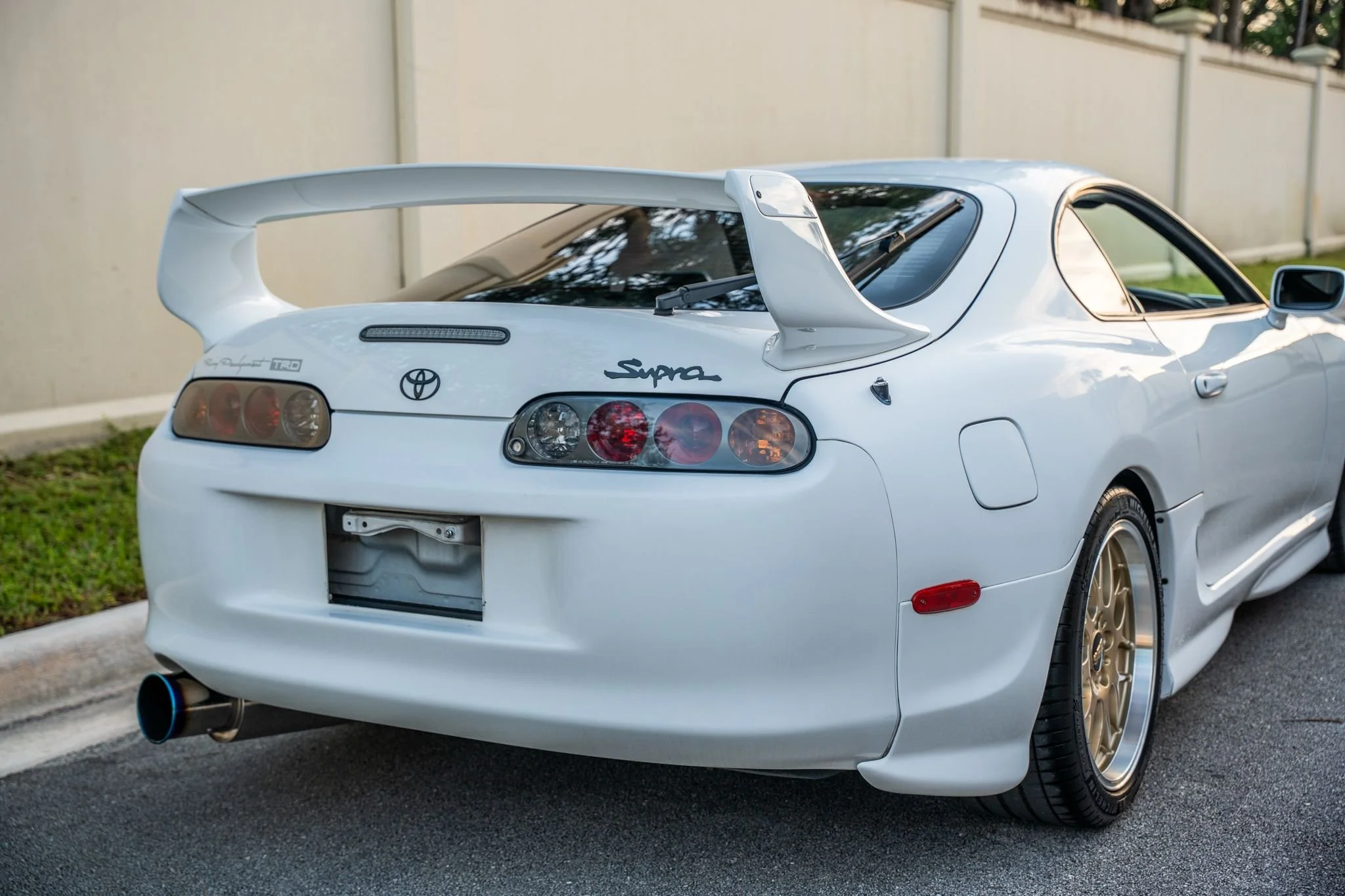 2000_toyota_supra_turbo6.jpeg