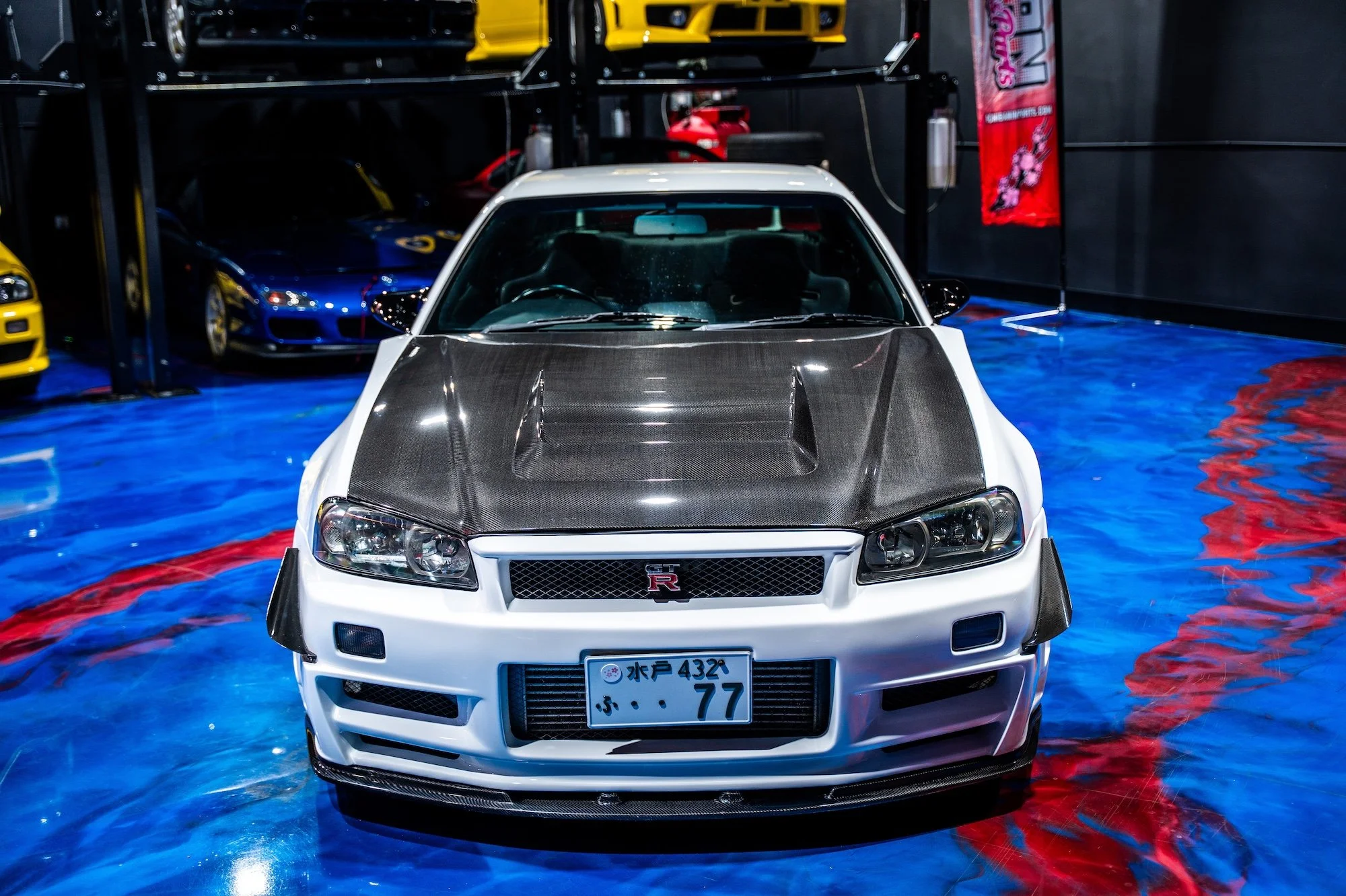 R34GTRHKSCF-01.jpg