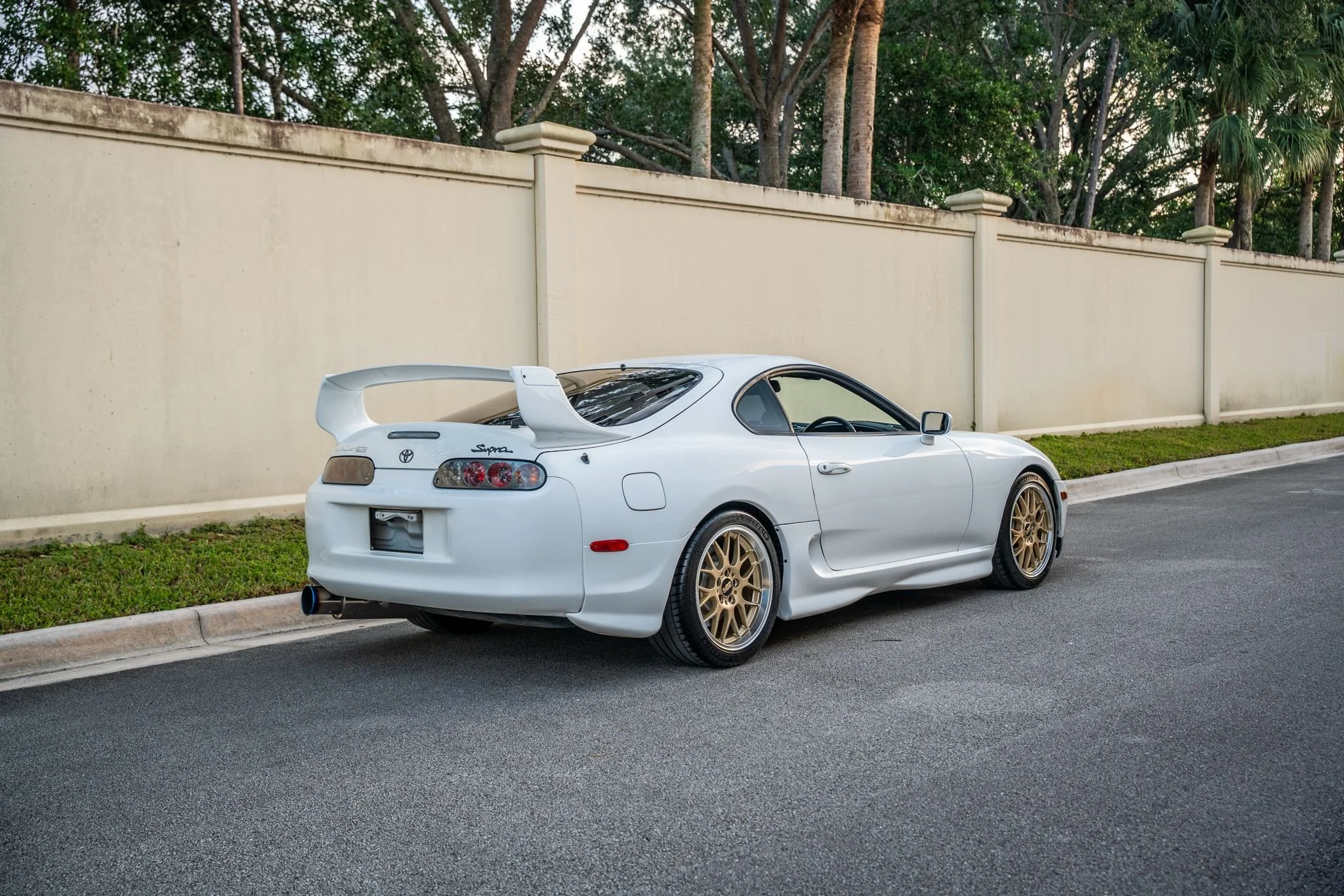 2000_toyota_supra_turbo5.jpeg