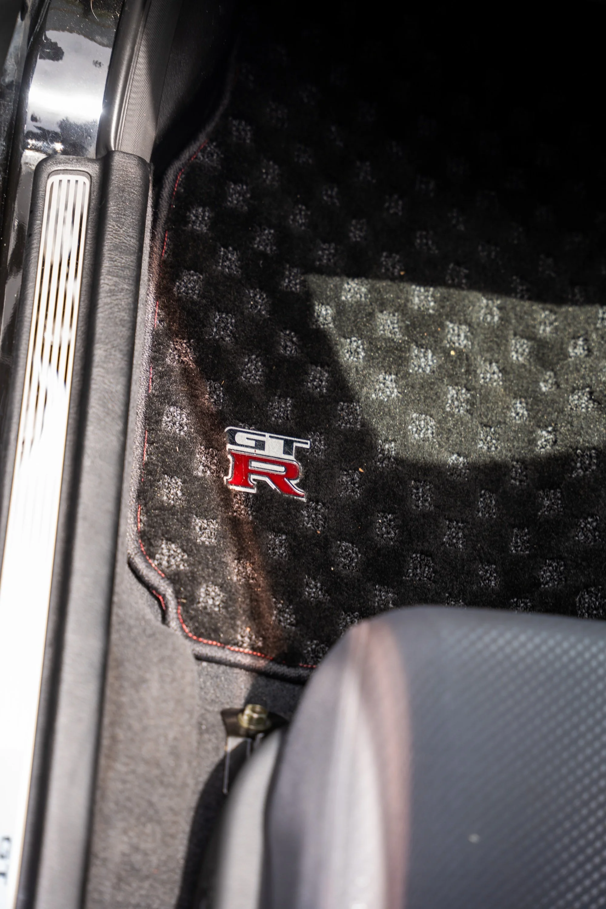 BlackR34GTR-18.jpeg