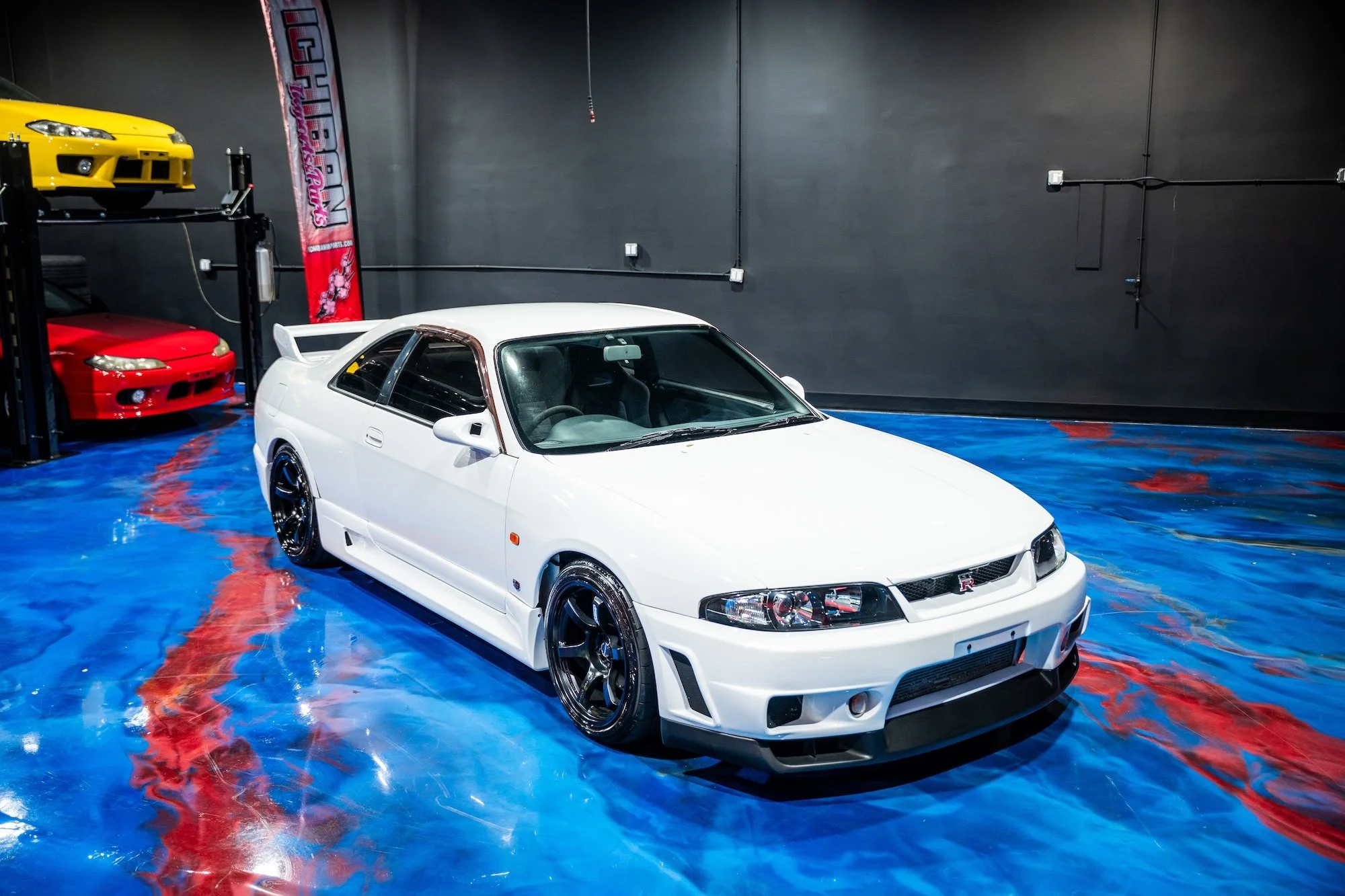 AutoGalleryR33-21.jpg