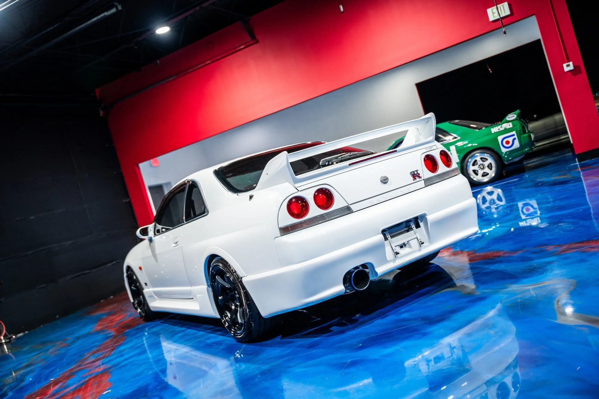 AutoGalleryR33-07.jpg
