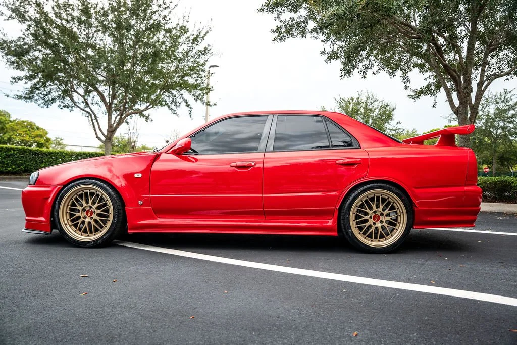 AR24DoorR34GTT-07.jpg
