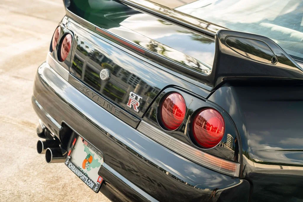 BLACKR33GTR-17.jpg