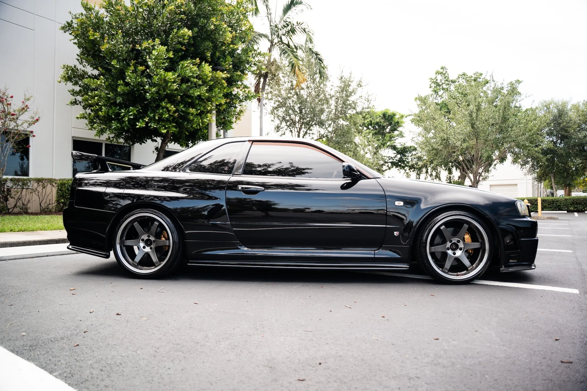 BlackR34GTR-82.jpeg