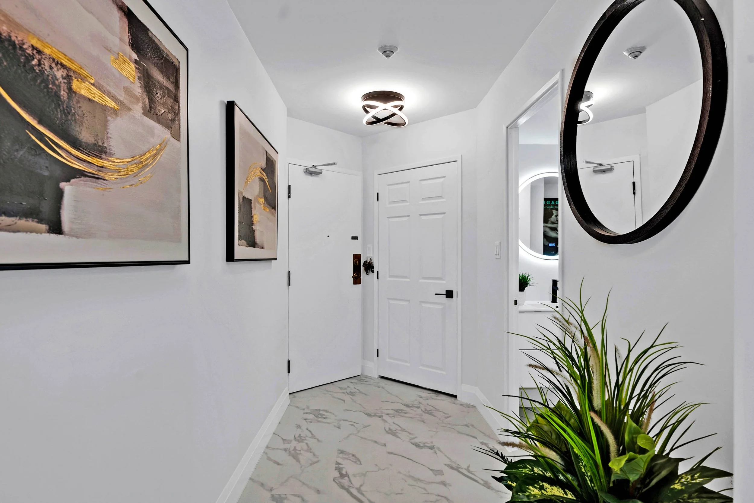 Is It Better to Renovate or Move? A Guide for Ontario Homeowners