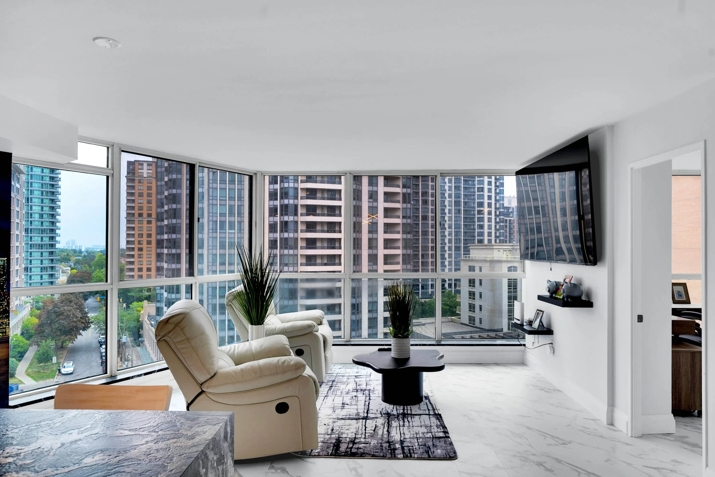 Condo on yonge-13.jpg