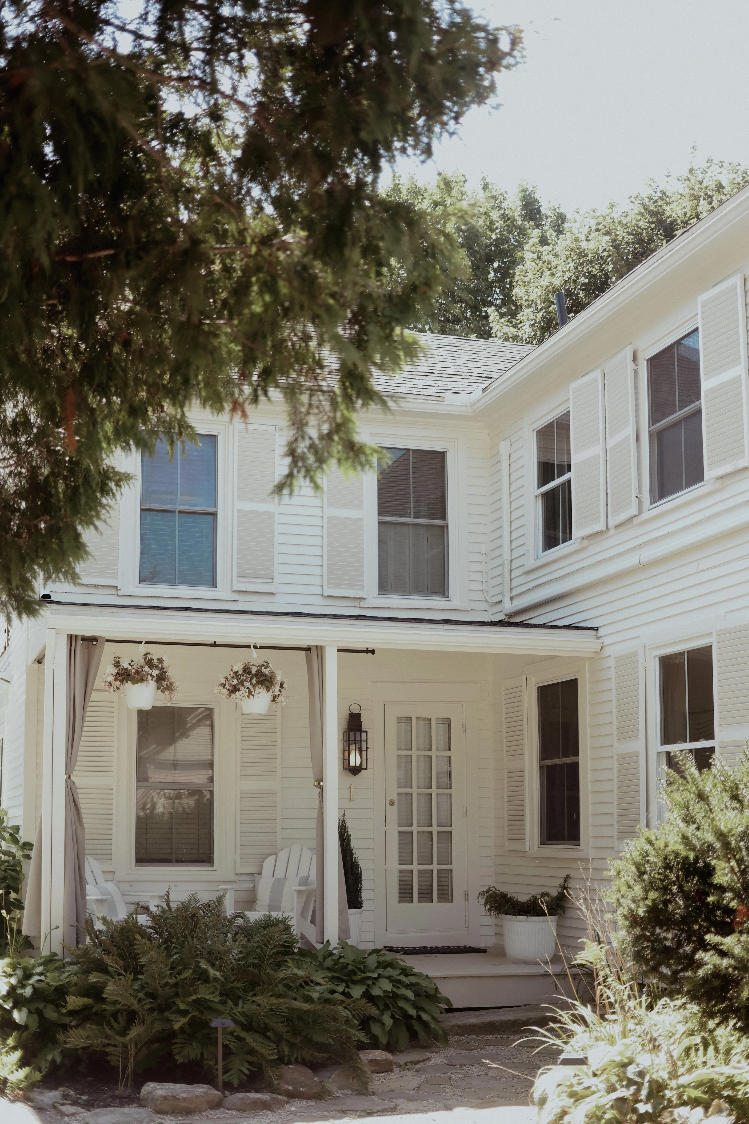 Hideaway Inn-1717.jpeg