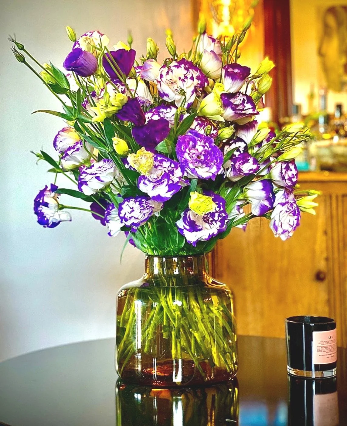 Voluminous meets Happy (Large)