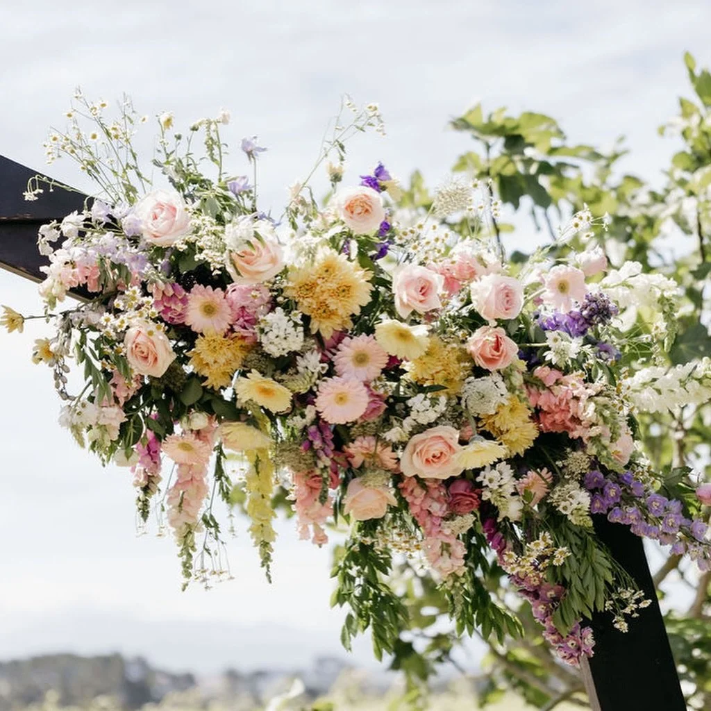 Alli &amp; Jordan&rsquo;s beautiful wedding back in November 🤍

Alli and I found each other on a community Facebook page back in 2024 (who would have thought!) the works of creating her dream wedding florals started then. I feel so lucky to be able 