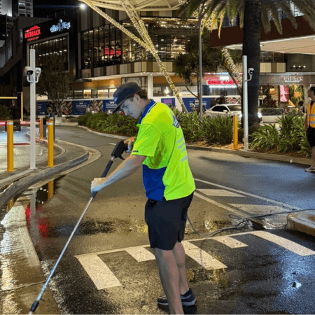 Car park pressure cleaning Gold Coast shopping centre