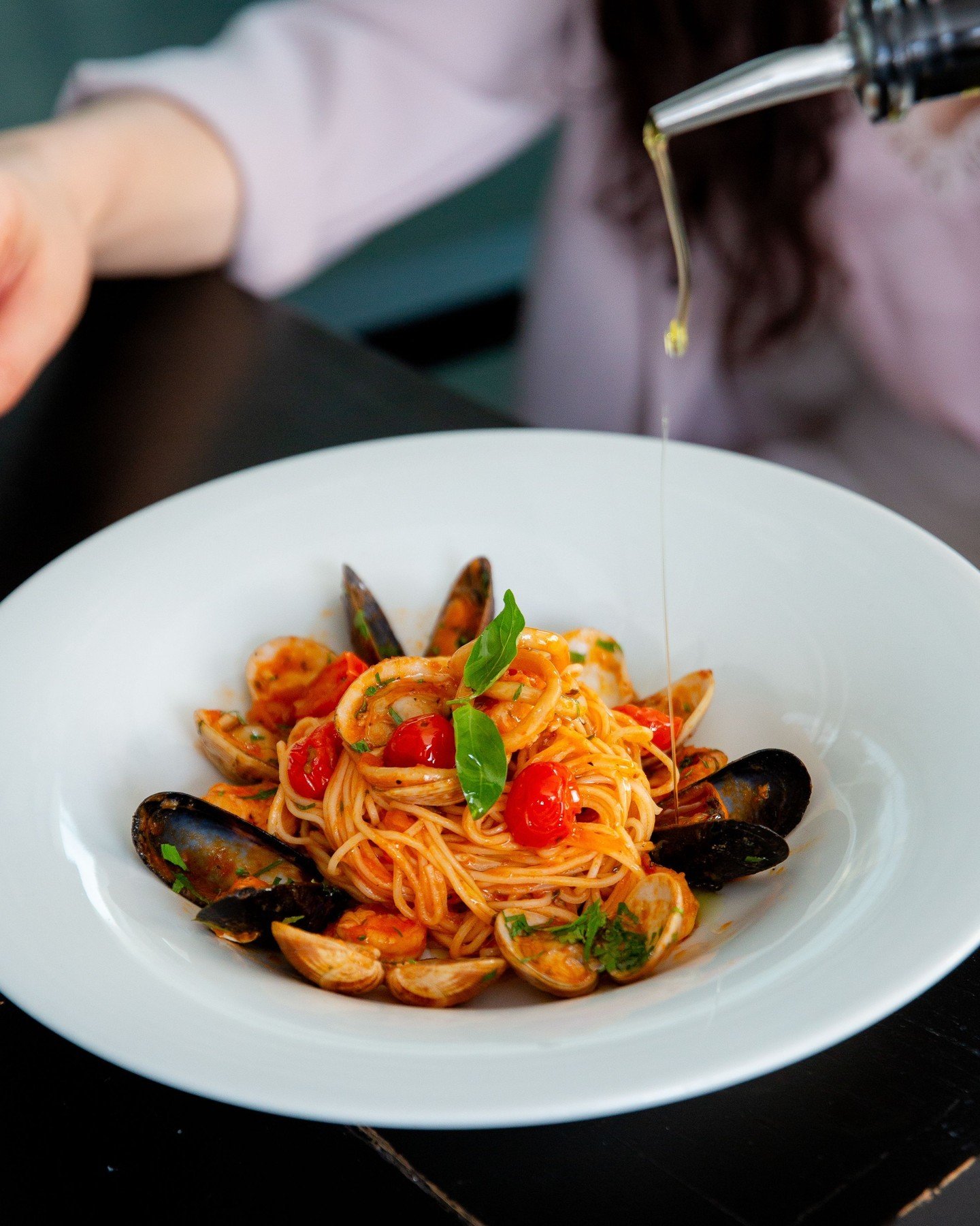 Our Tagliolini Al Frutti Di Mare is loaded with divine flavors.

To reserve, tap the link in our bio

#Oliveto #EnhanceYourSenses #Italian #Restaurant #Bahrain #KSA #Khobar #Dammam #Kuwait #Lounge #Livemusic #Foodie