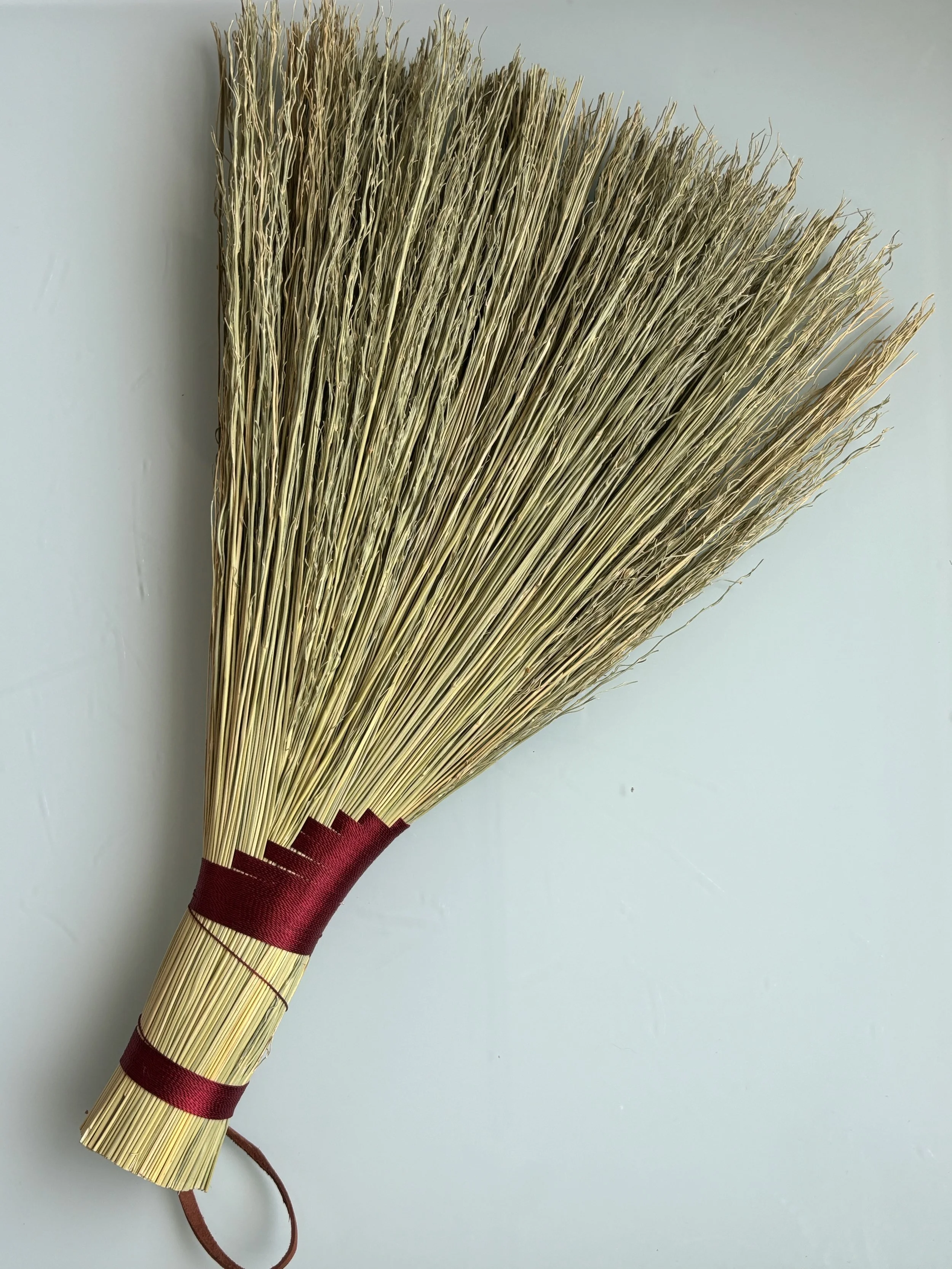 Whisk Broom (Red)