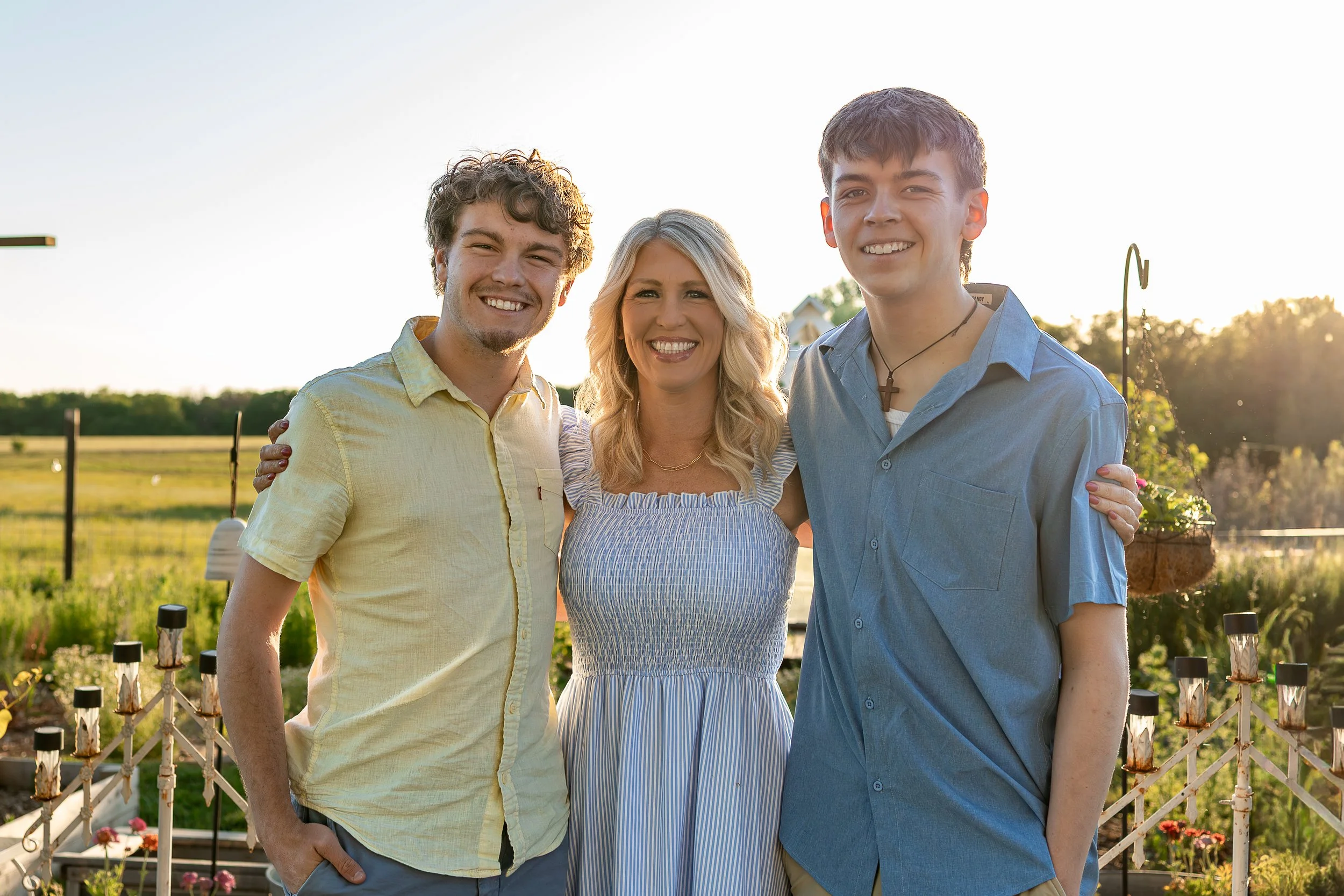 Outdoor Spring Family Session-8.jpg