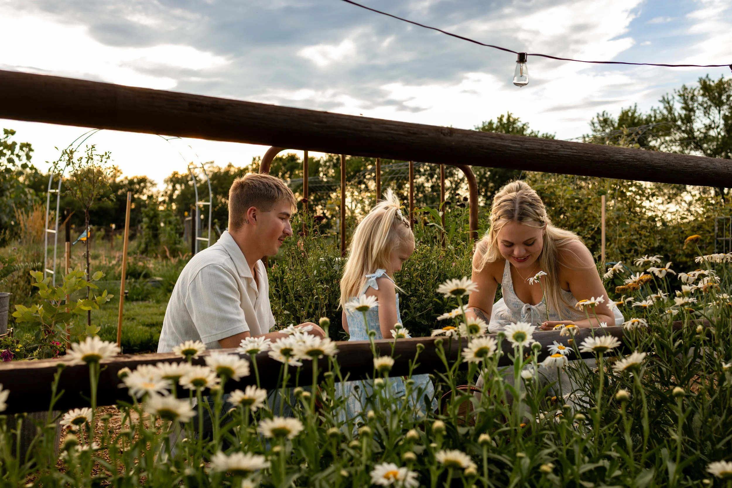 Robinson Flower Farm Session - SNEAK PEEKS-5.jpg